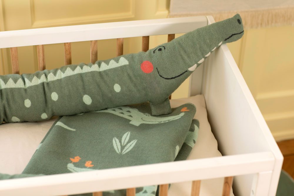 DAVID FUSSENEGGER Babykissen Juwel 'Krokodil' 15 x 170 cm Efeu günstig online kaufen