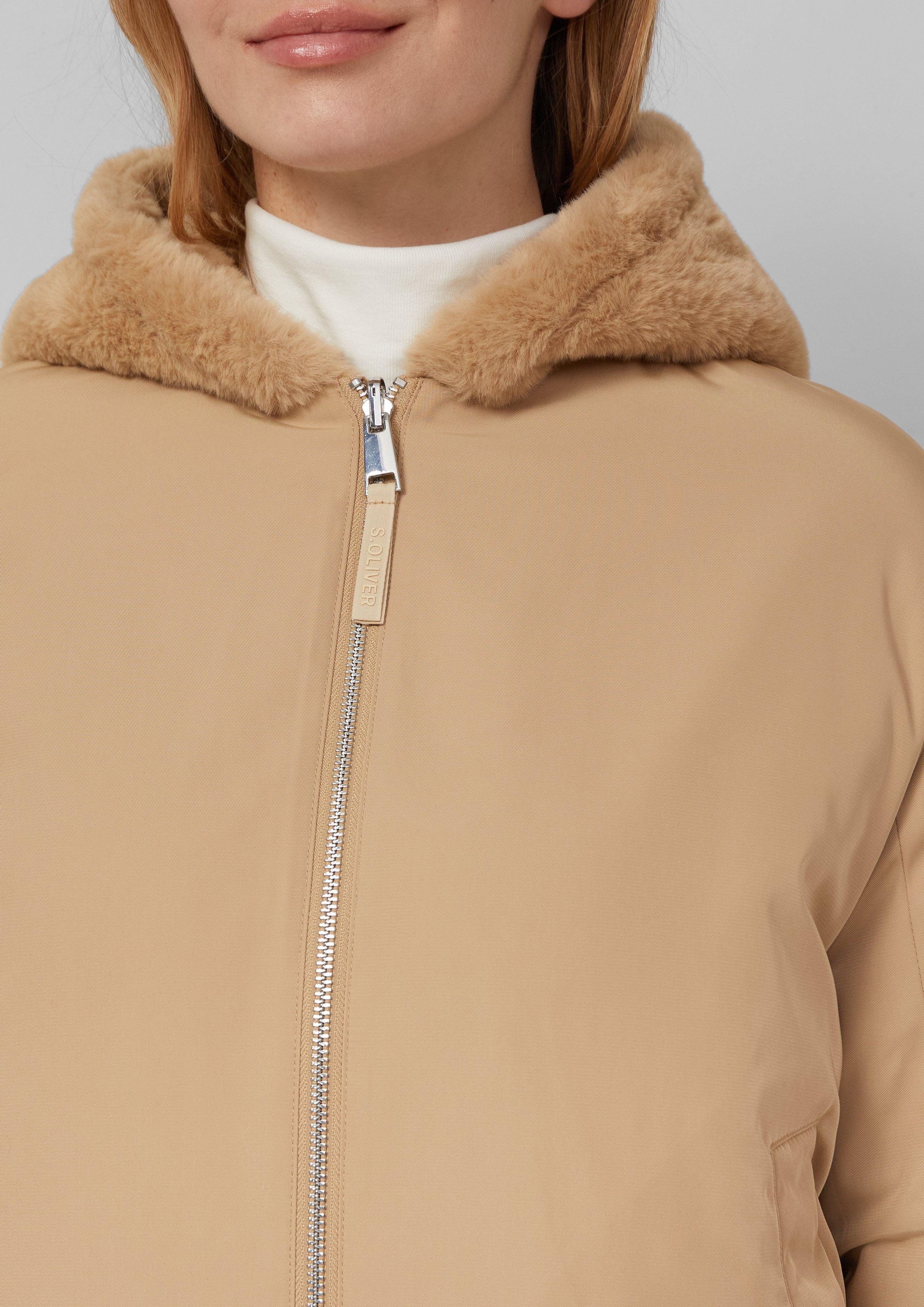 s.Oliver Funktionsjacke Wendbare Kunstfelljacke mit Kapuze günstig online kaufen