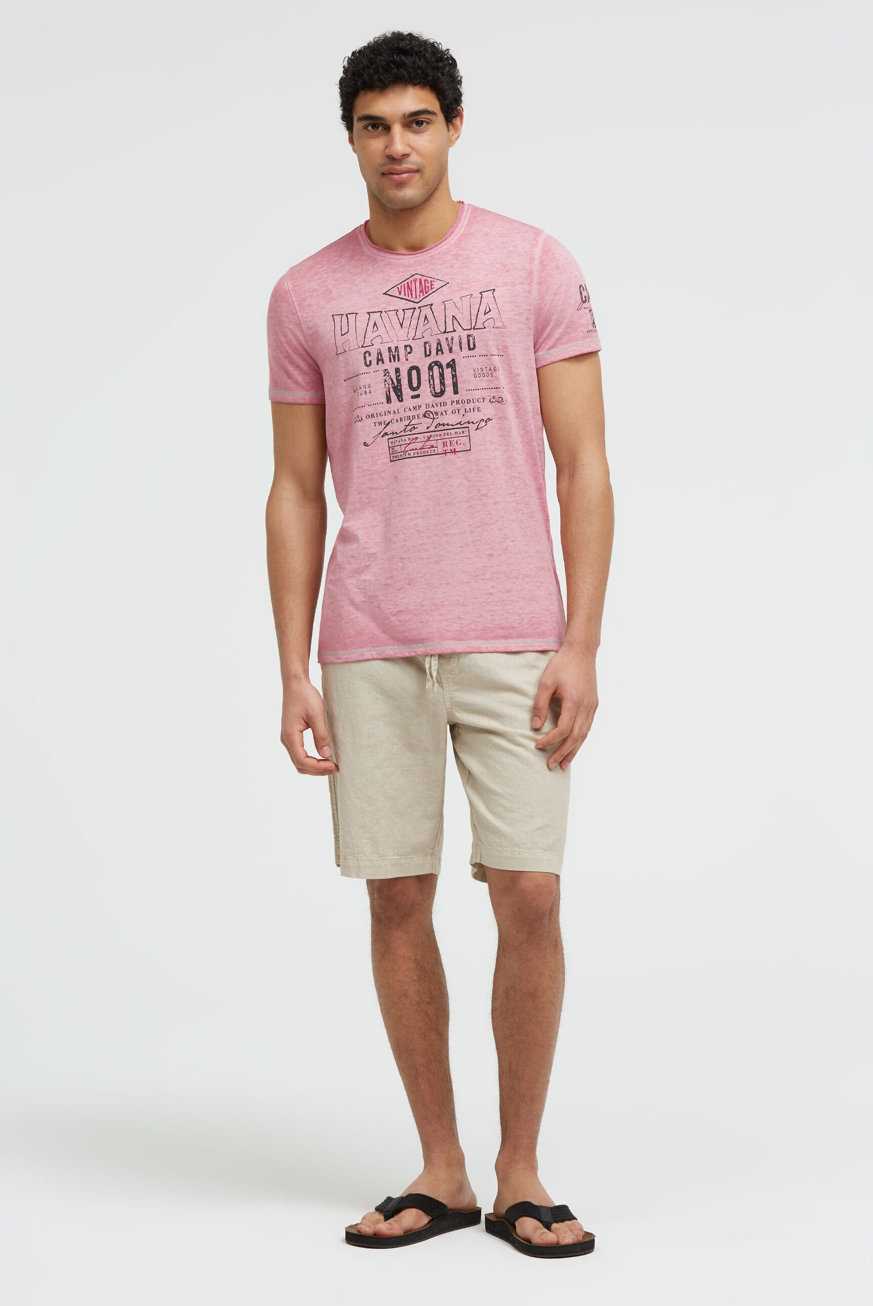 CAMP DAVID Rundhalsshirt mit offener Kante am Ausschnitt