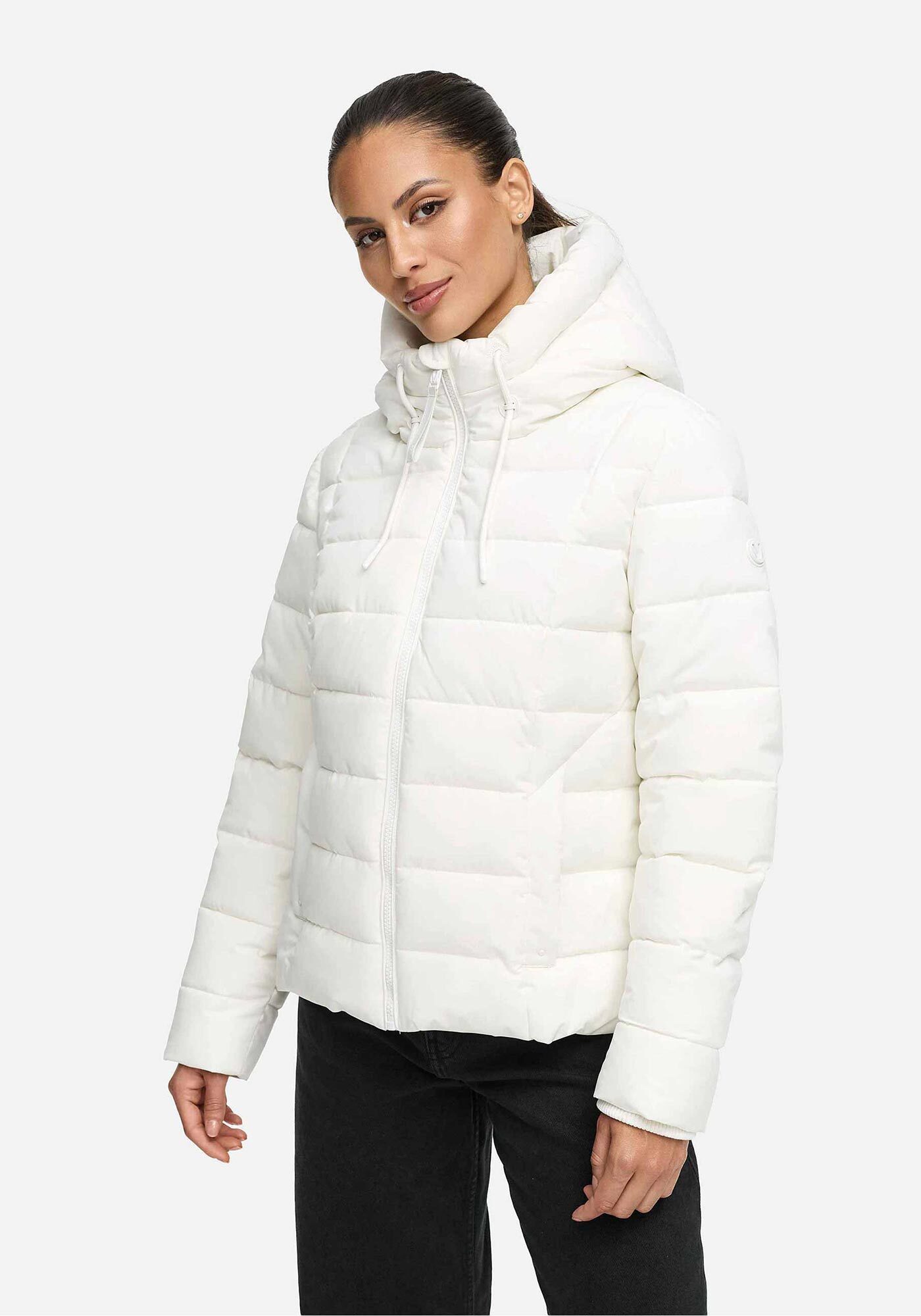Marikoo Winterjacke Tayenaa mit schmaler Steppung und extra hohem Kragen