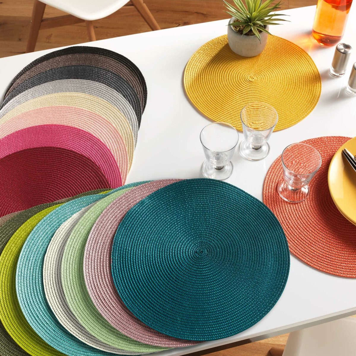 Macosa Home Platzset 4er Set vers. Farben rund Kunststoff 35 cm Tischset, ( günstig online kaufen