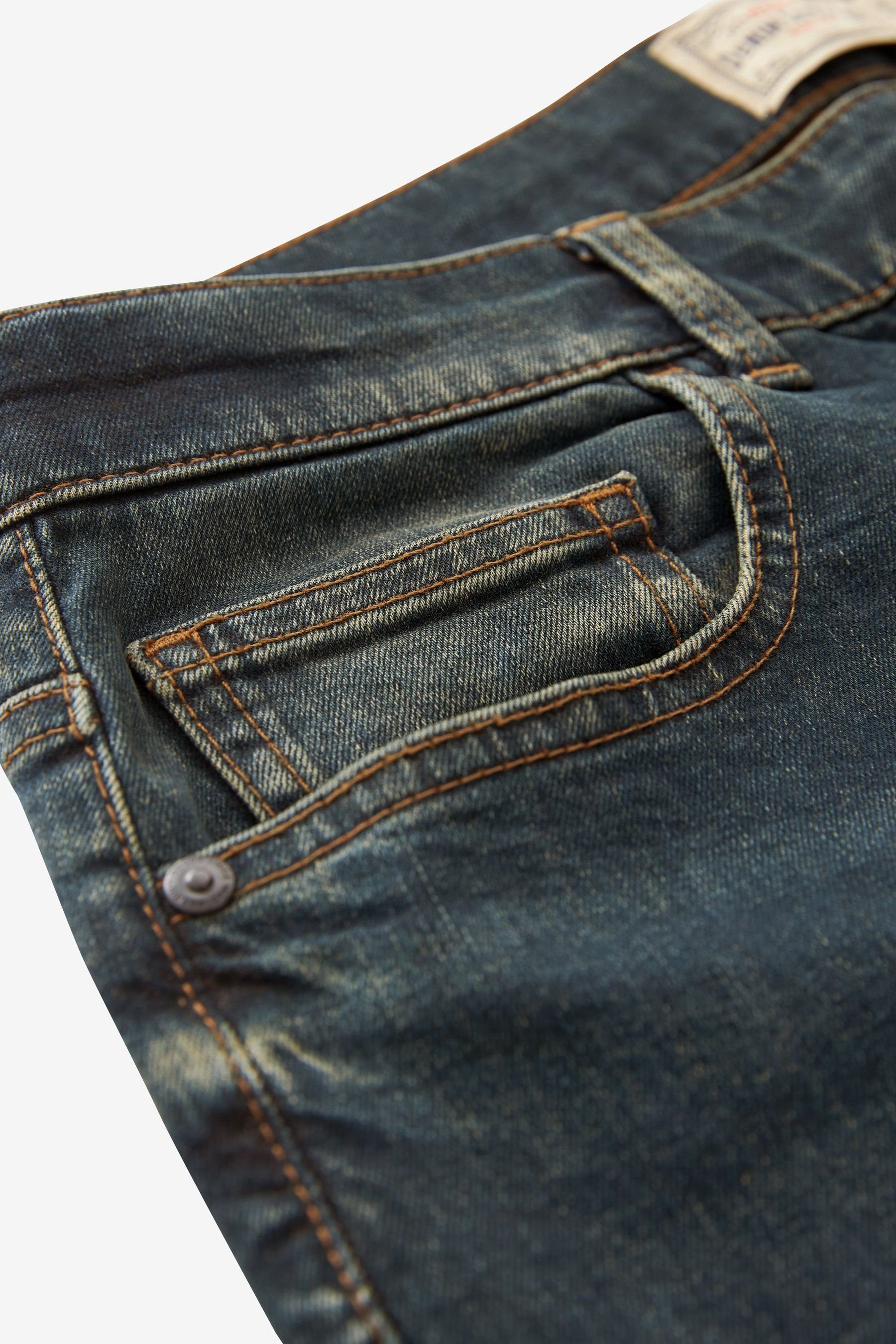 Fit Next Stretch Tint Slim Essential Jeans (1-tlg) mit Dark Slim-fit-Jeans