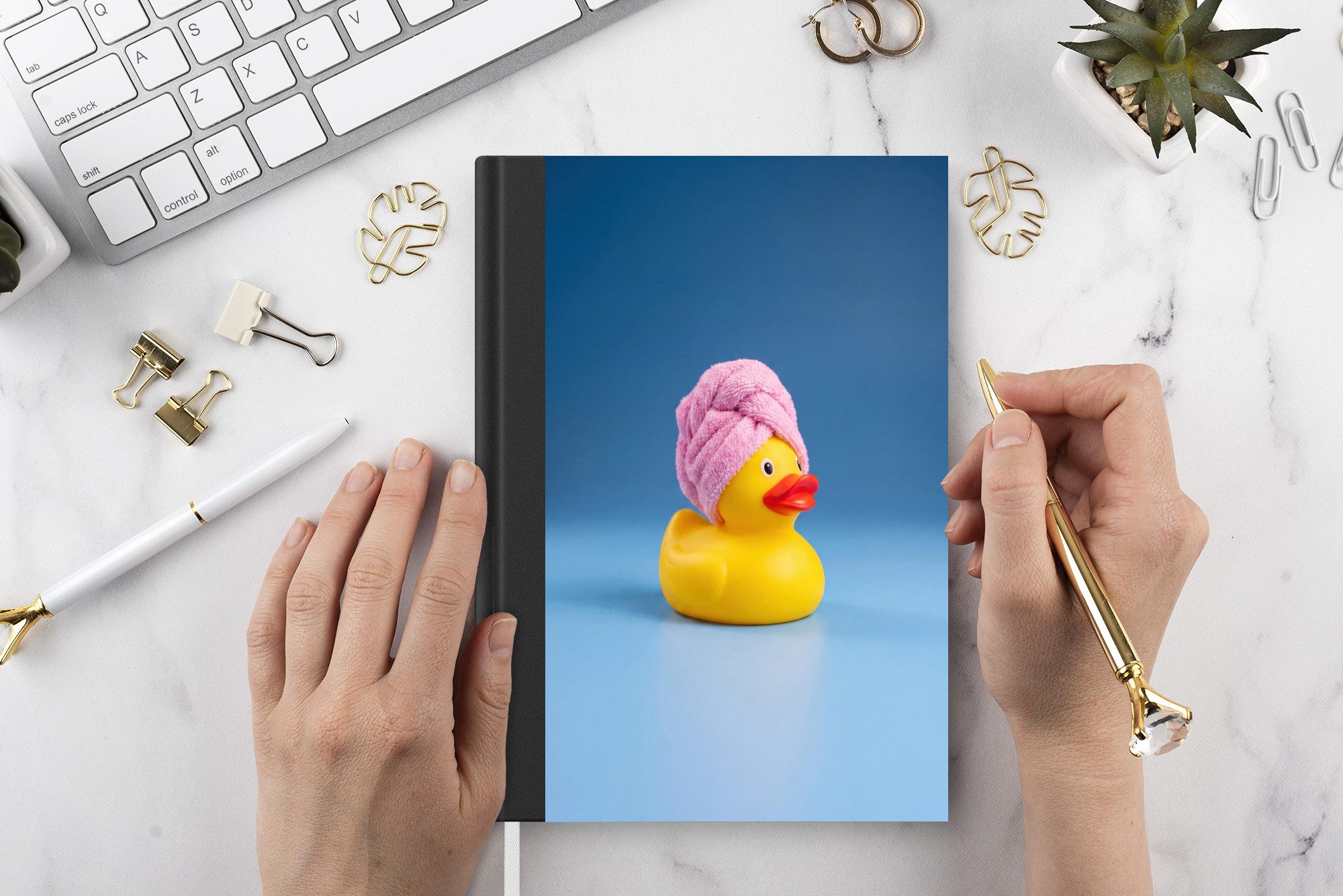 MuchoWow Notizbuch Gummi-Ente - Handtuch - Blau, Notebook, Notizblock a5, Tagebuch, Journal Liniert