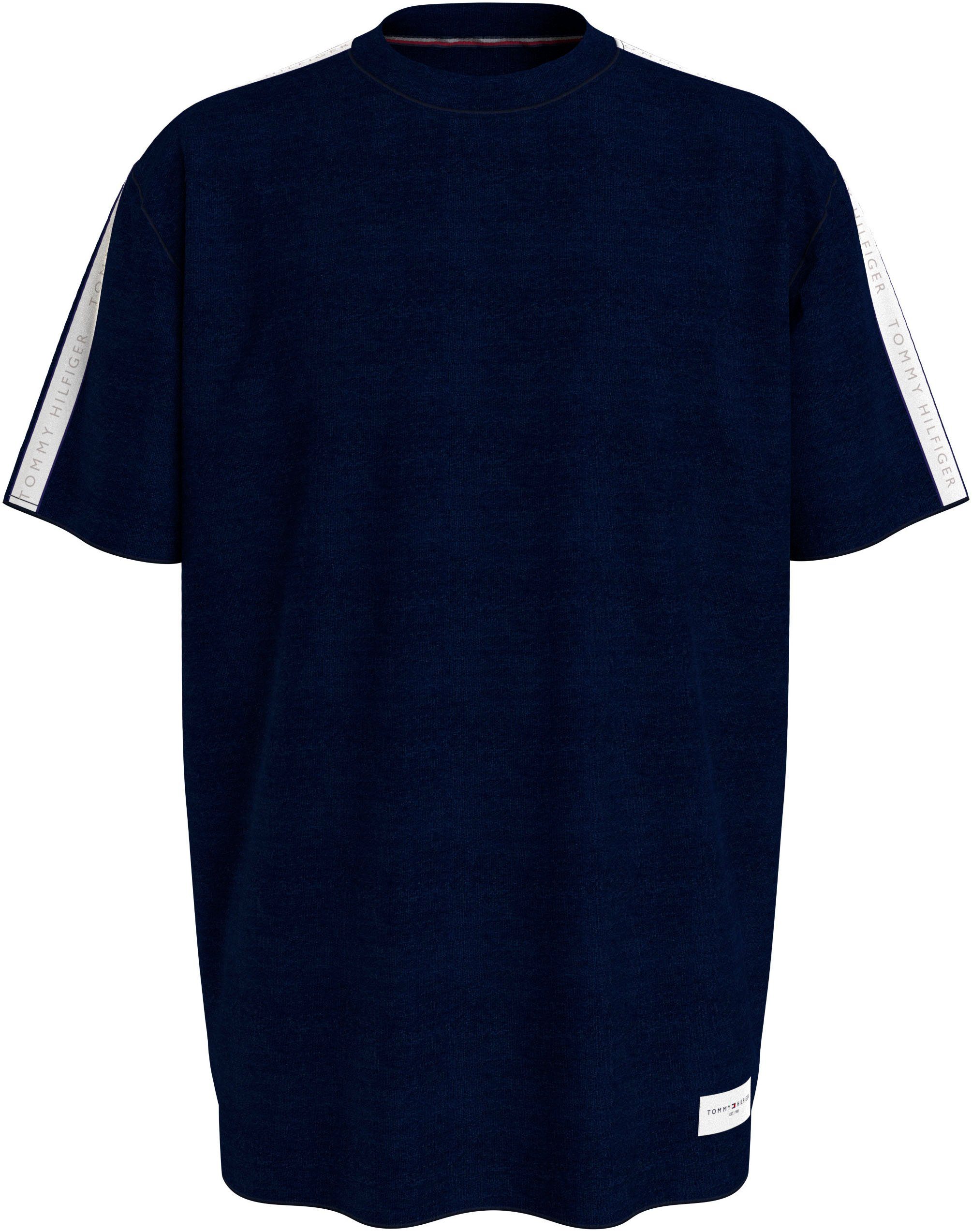 LOGO Ärmeln Tommy T-Shirt Schultern den und an TEE SS sky Underwear Logo-Streifen BT mit Hilfiger desert