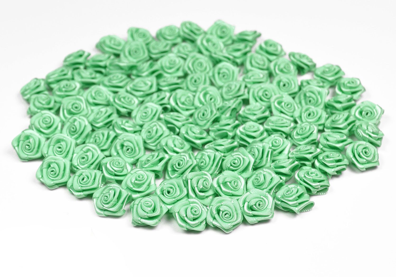 Creativery Streudeko, Satinrosen 15mm zum Basteln & Aufnähen 100 Stück