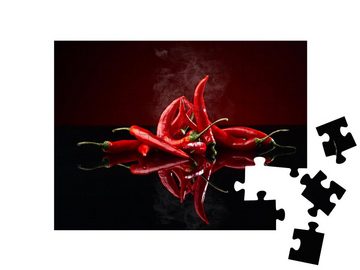 puzzleYOU Puzzle Rote Chili auf schwarzem Hintergrund, 48 Puzzleteile, puzzleYOU-Kollektionen Chilis