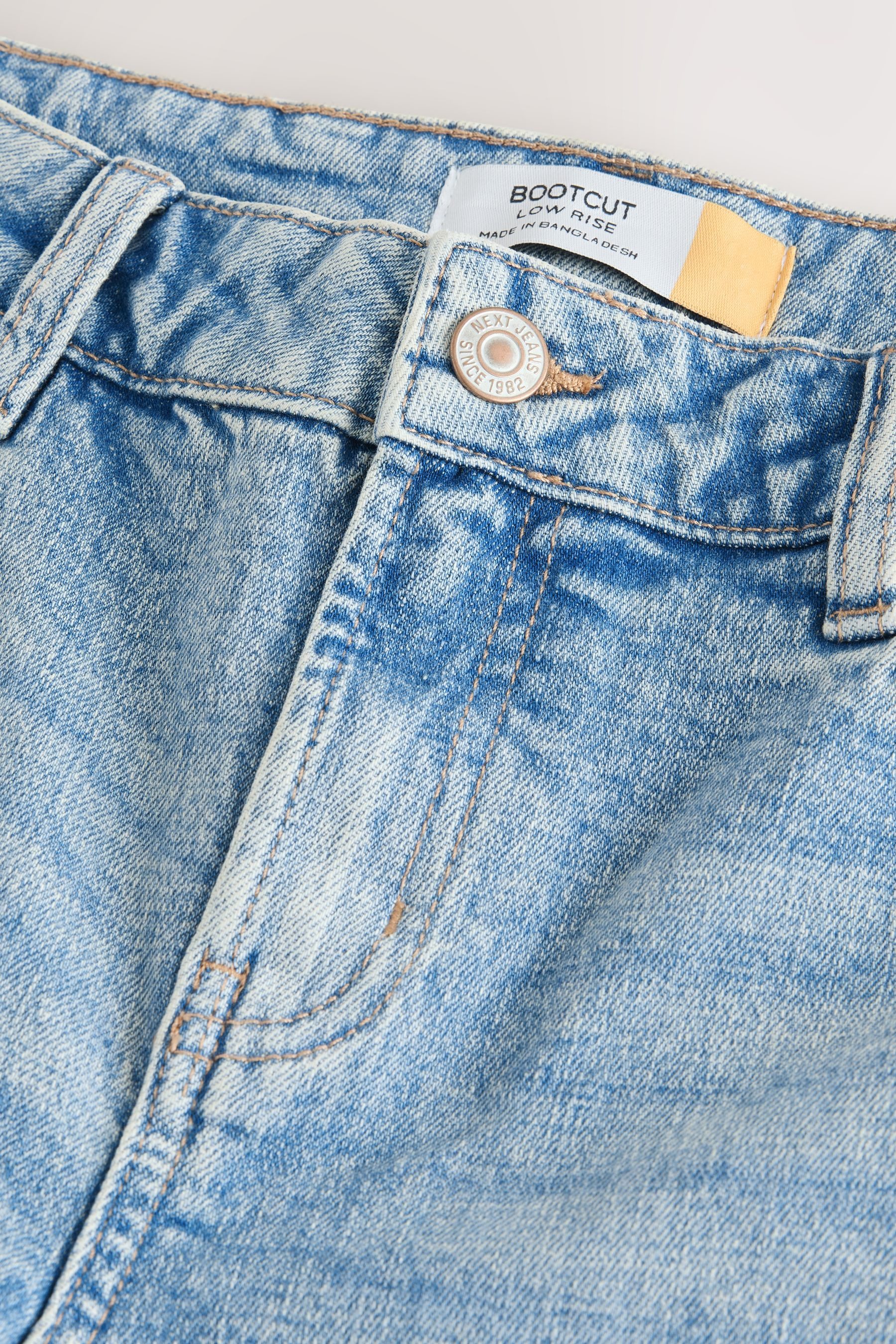 Next Bootcut-Jeans Bootcut Jeans mit niedriger Leibhöhe (1-tlg)