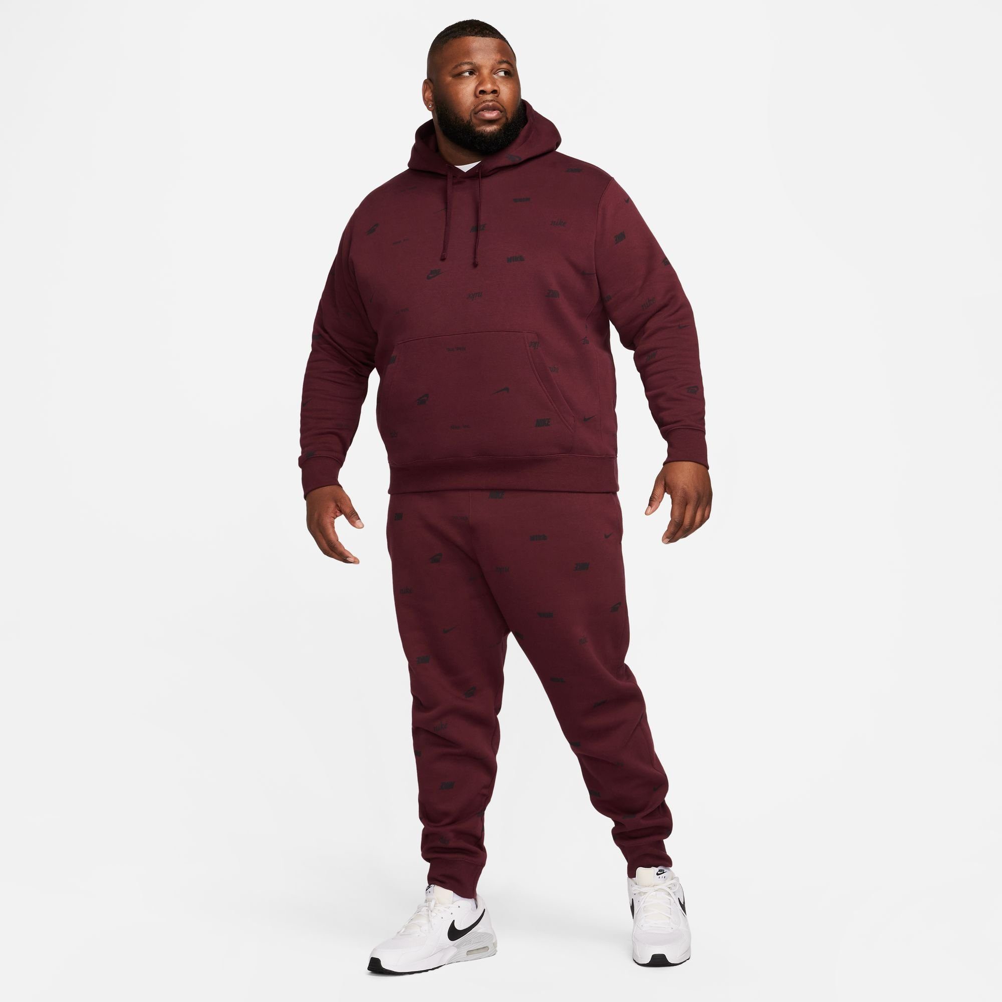 Neuheiten Nike Sportswear Kapuzensweatshirt CLUB FLEECE+ HOODIE ALLOVER PULLOVER MAROON/BLACK NIGHT PRINT MEN'S