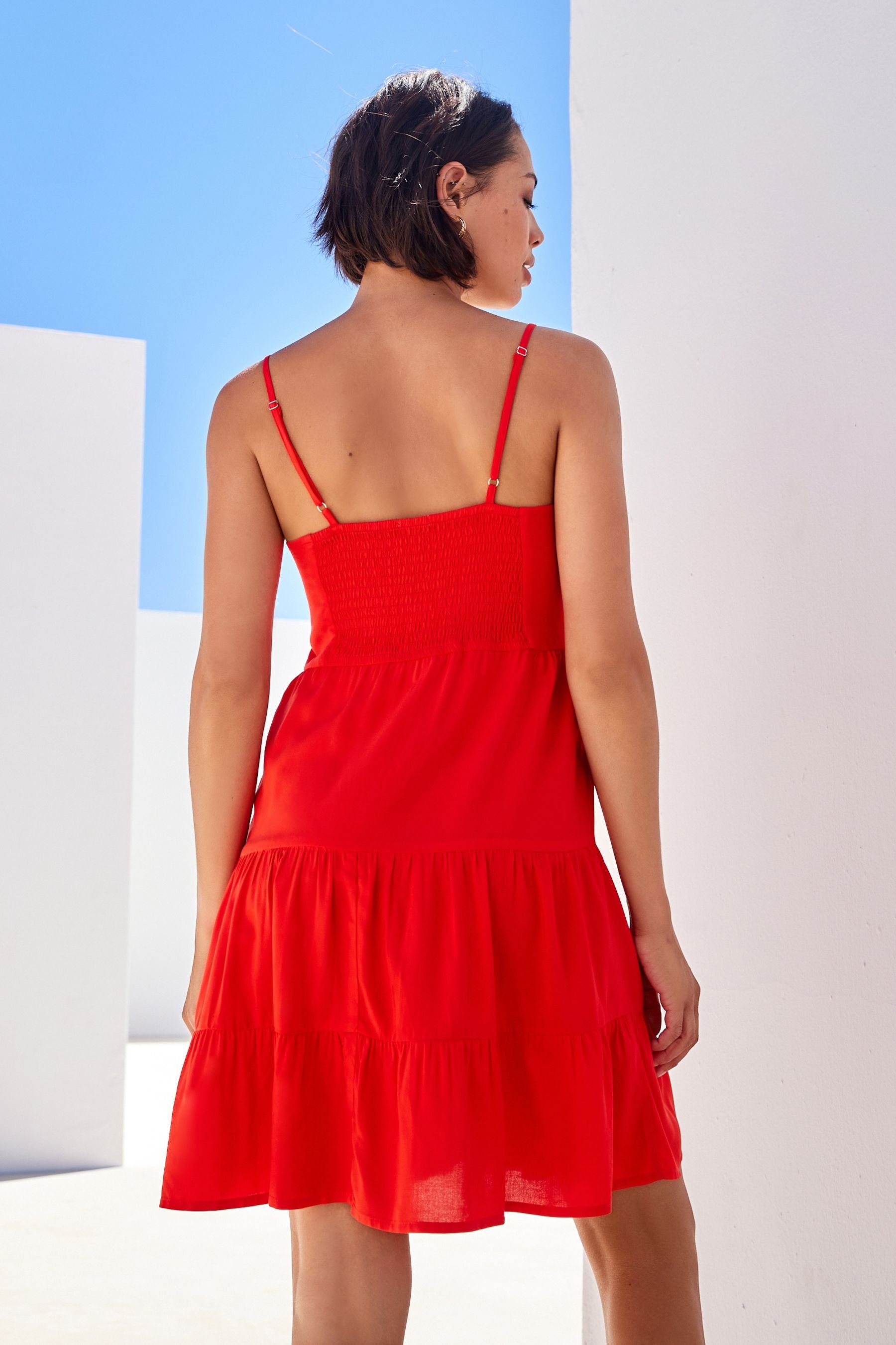 Next Sommerkleid Gestuftes Minikleid Red mit Spaghettiträgern (1-tlg)