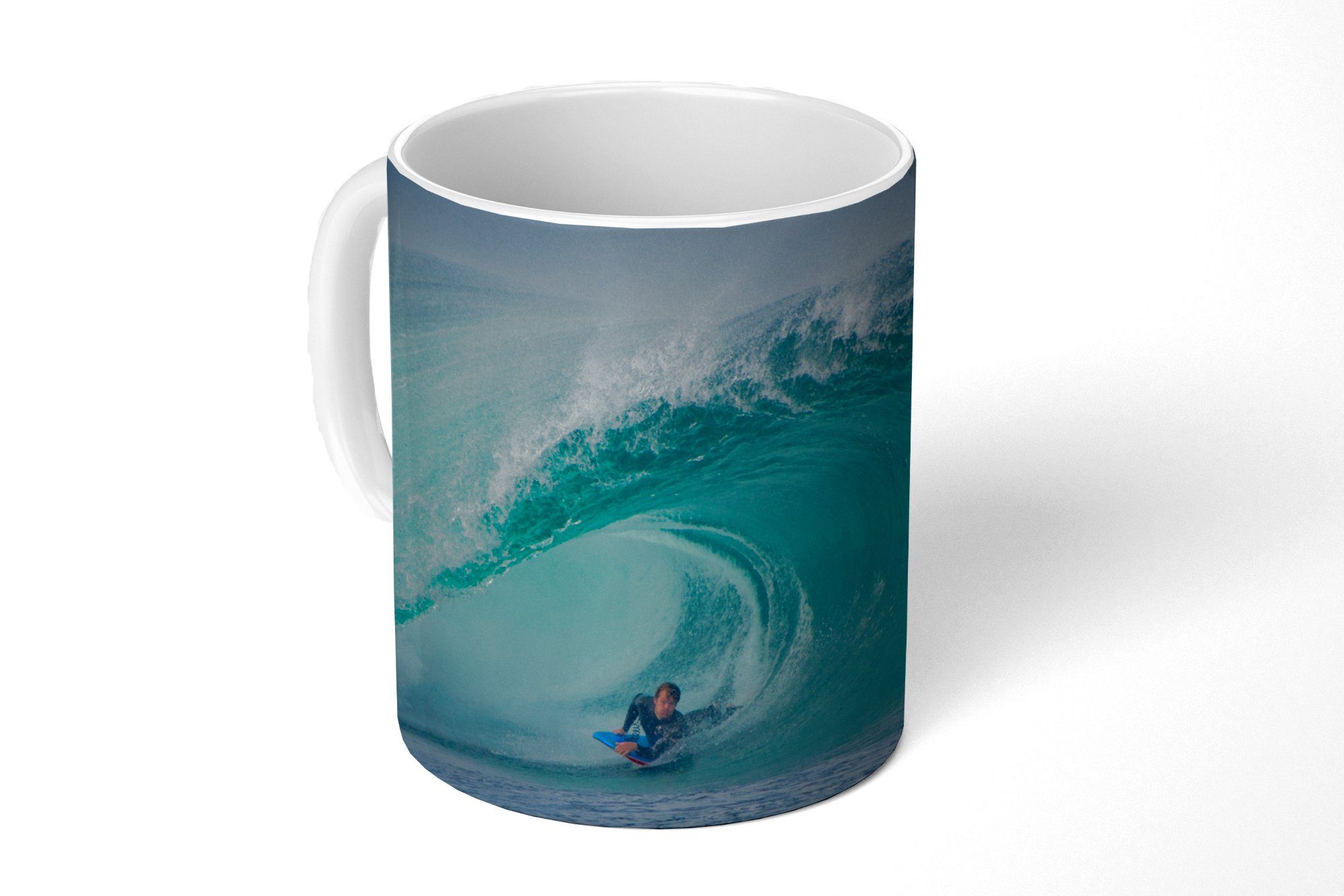 MuchoWow Tasse Surfer in großer Welle, Keramik, Kaffeetassen, Teetasse, Becher, Teetasse, Geschenk