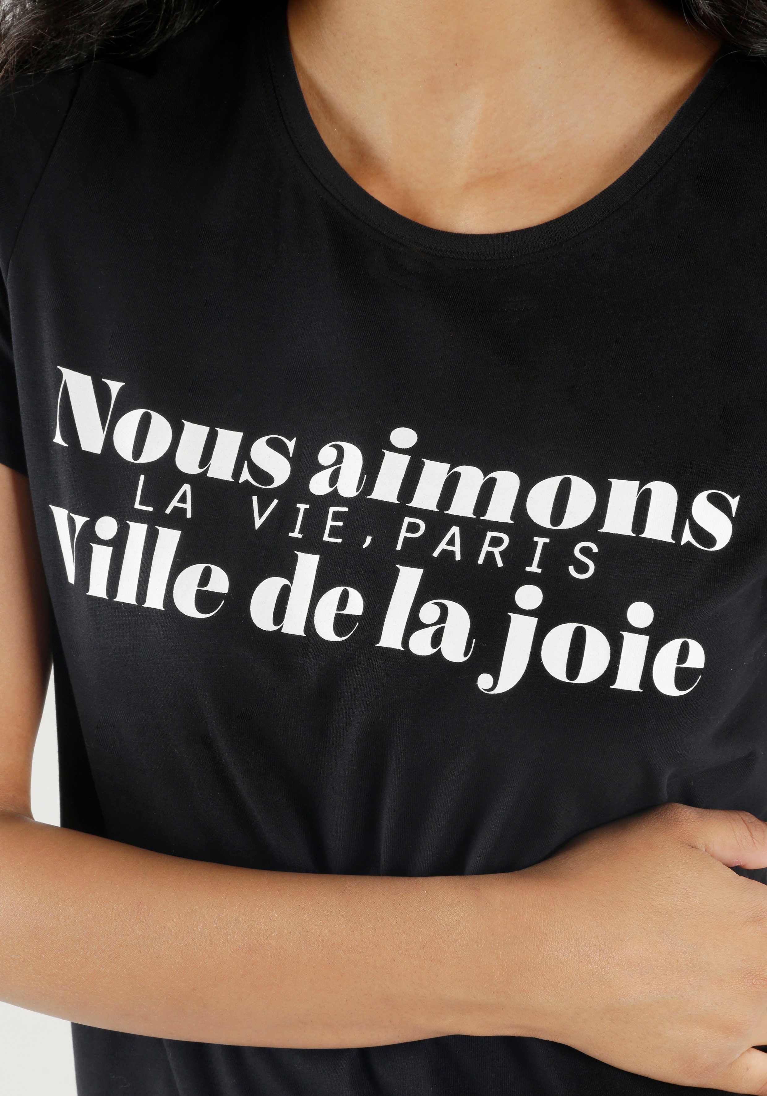 Aniston SELECTED T-Shirt in zeitlosem Schwarz-Weiß