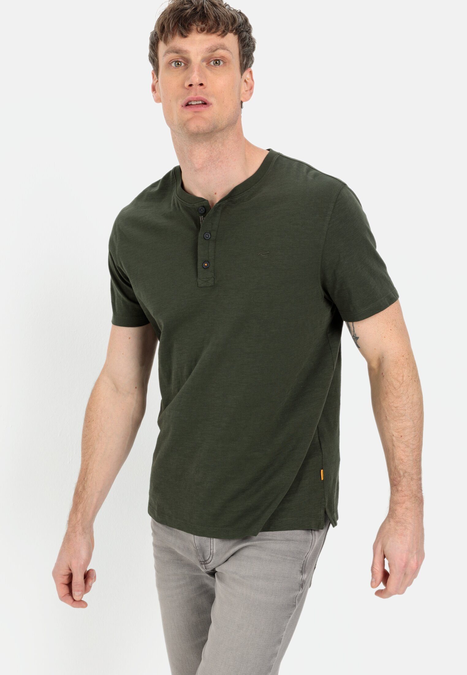 camel active Henleyshirt aus reiner Baumwolle Kurzarm
