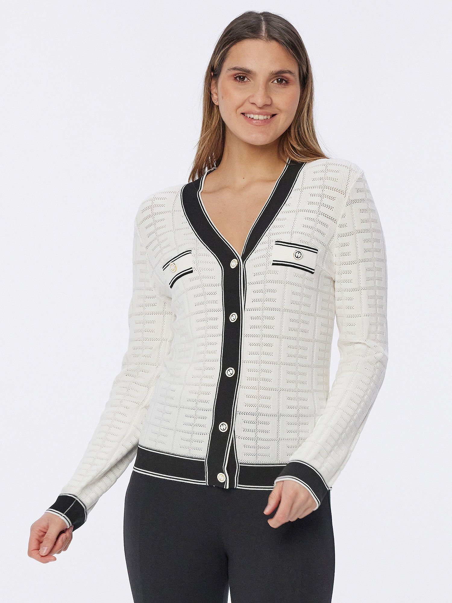 Edwina Eidtmann Strickjacke Cardigan mit Schmuckknöpfen