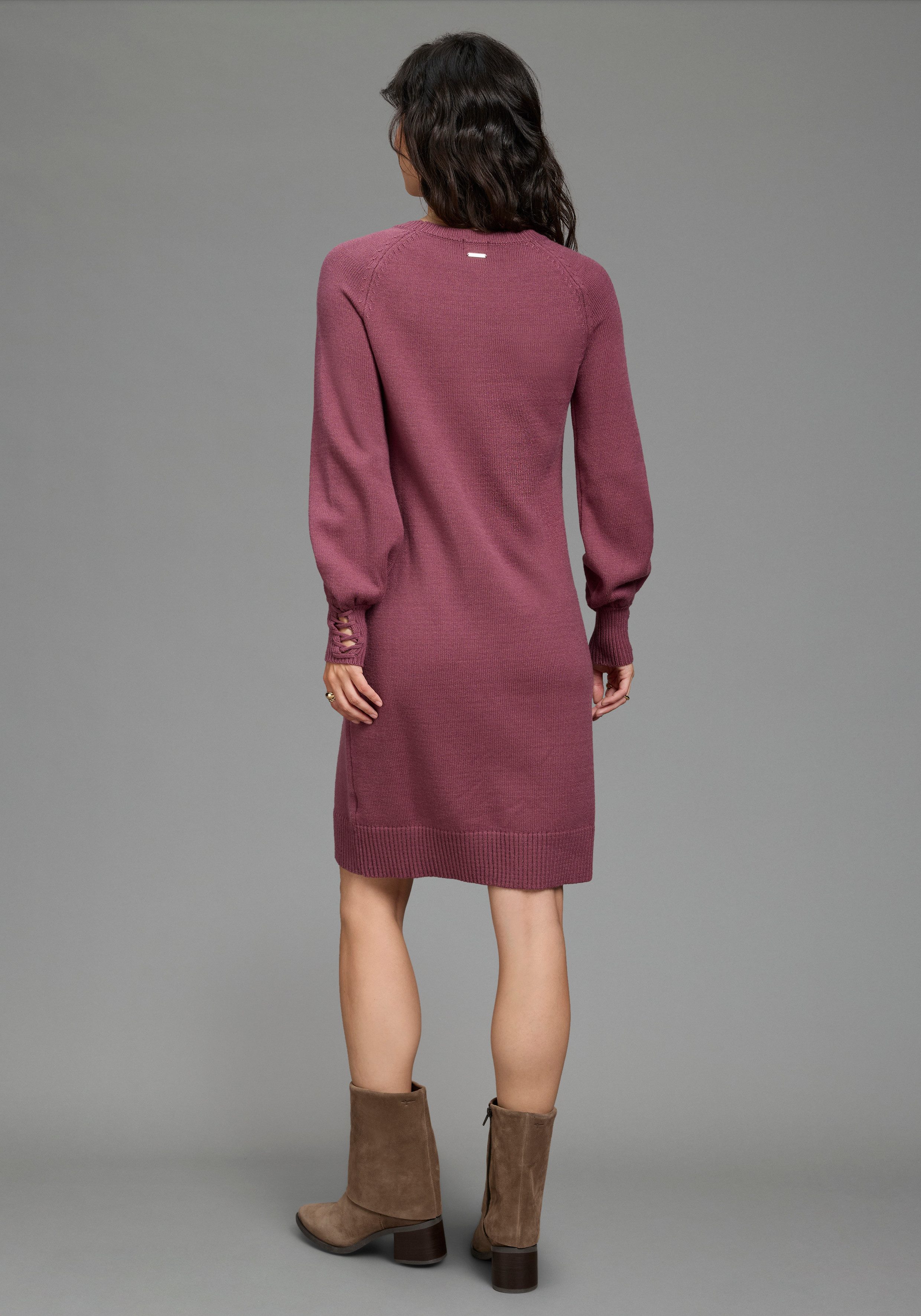 Laura Scott Strickkleid mit Schnürdetail aus Viskosemischung. € 54,99, (€ 54,99 pro 1 Stk).