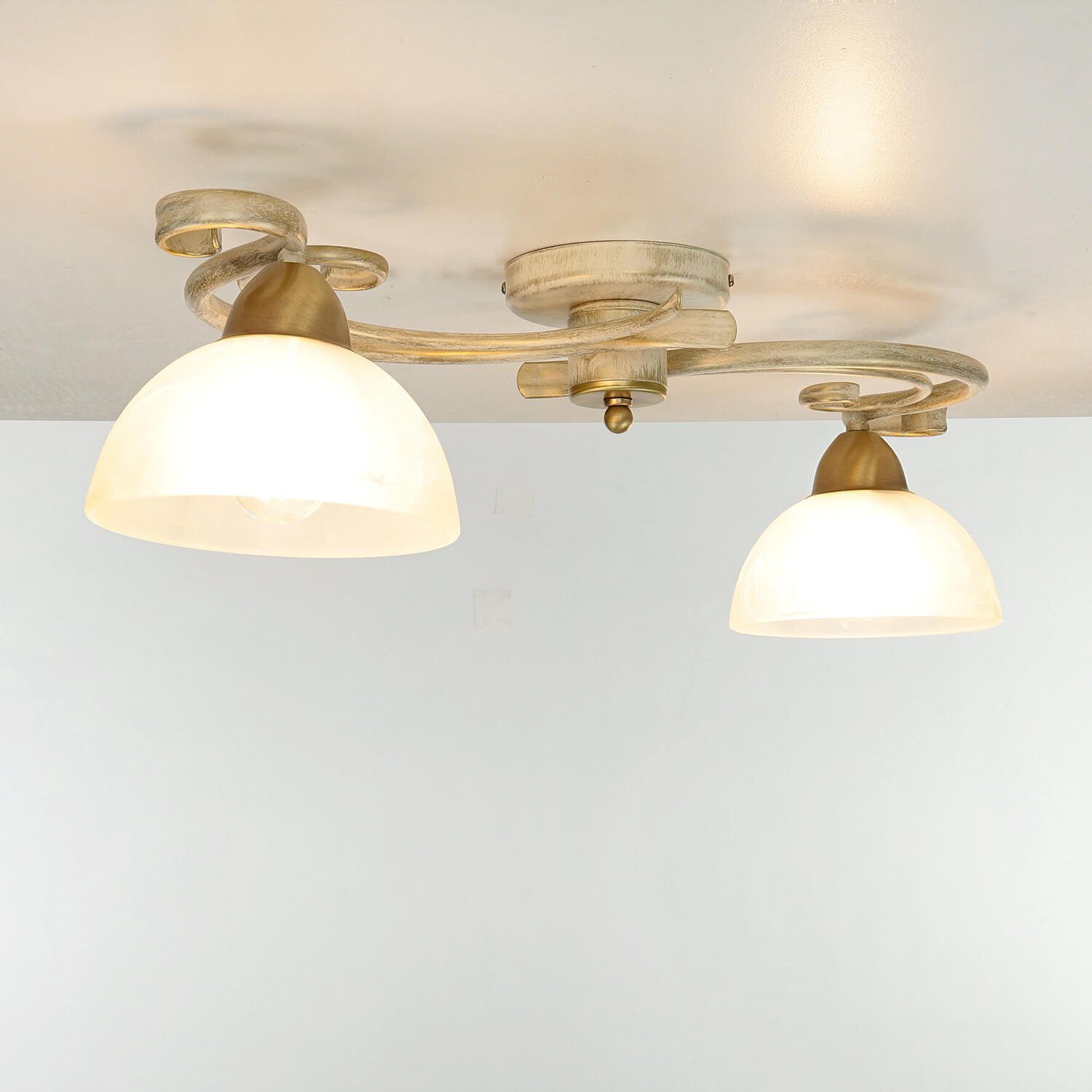 Licht-Erlebnisse Deckenleuchte AURORA, ohne Leuchtmittel, Deckenlampe Weiß Shabby Chic Landhaus Messing Lampe