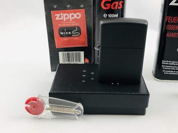 Zippo Feuerzeug Mega Premium Set schwarz matt mit 2 x Einsatz/viel Zubehör
