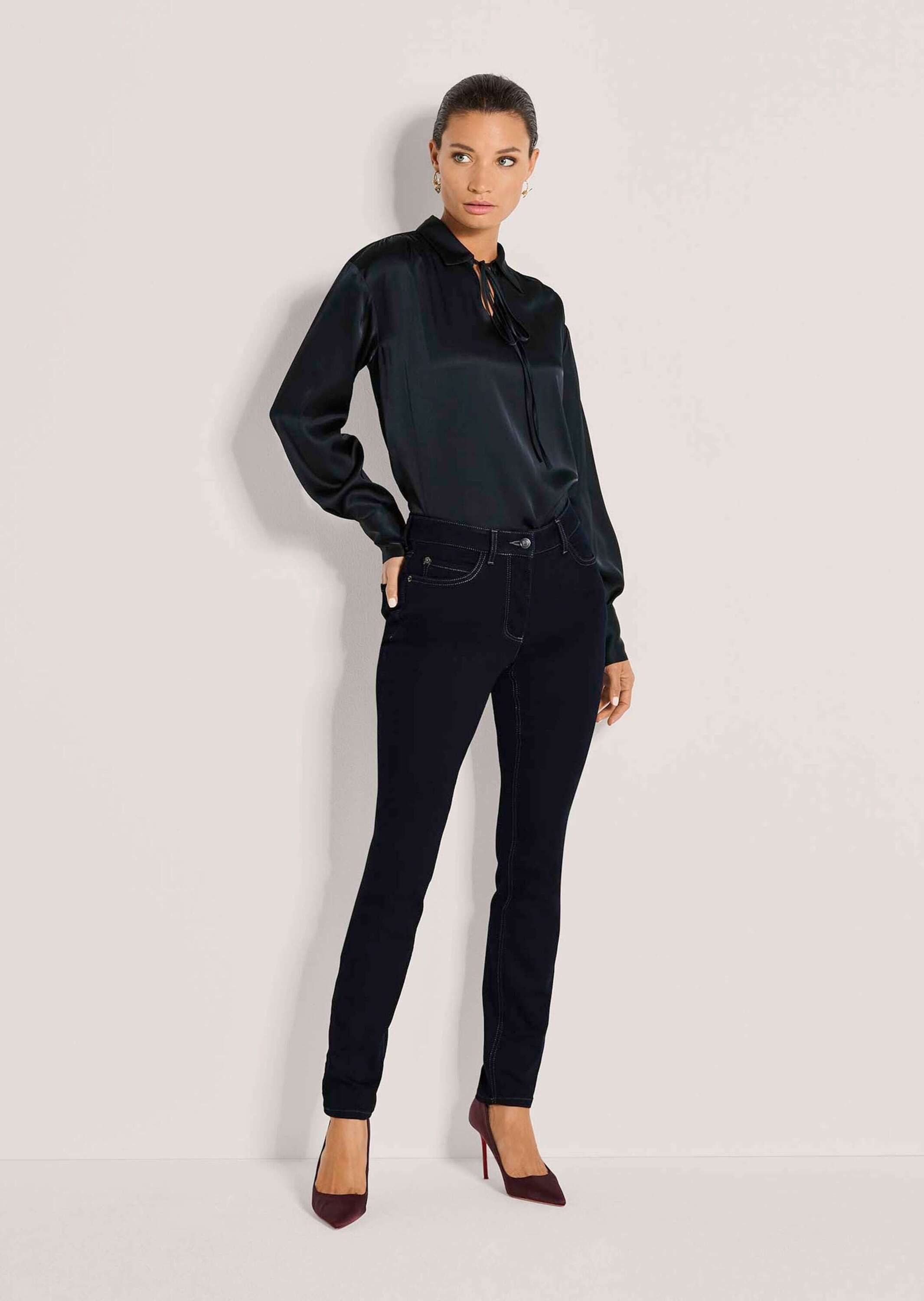 MADELEINE Gerade Jeans Bequeme Skinny-Jeans aus Powerstretch Formbund, Gürtelschlaufen & klassischer 5-Pocket-Stil