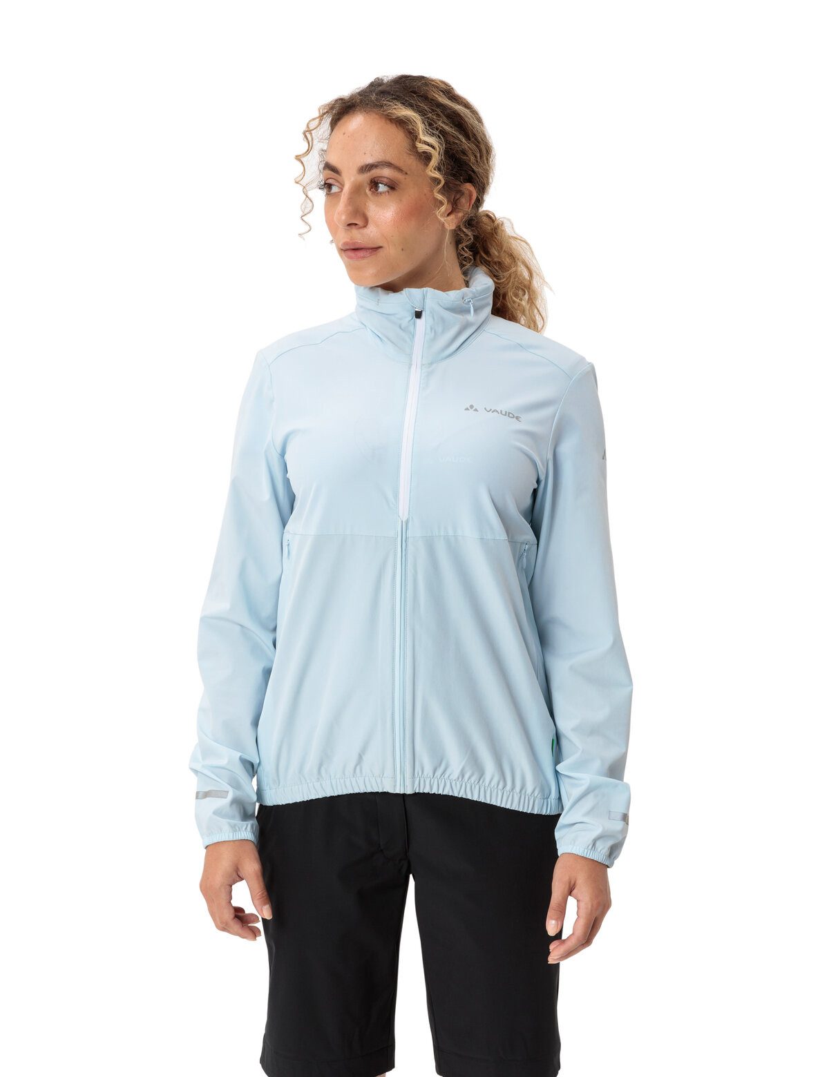 VAUDE Funktionsjacke WOMEN'S CYCLIST AIR JACKET (1-St) sportlich, wasserabweisend, windabweisend, atmungsaktiv