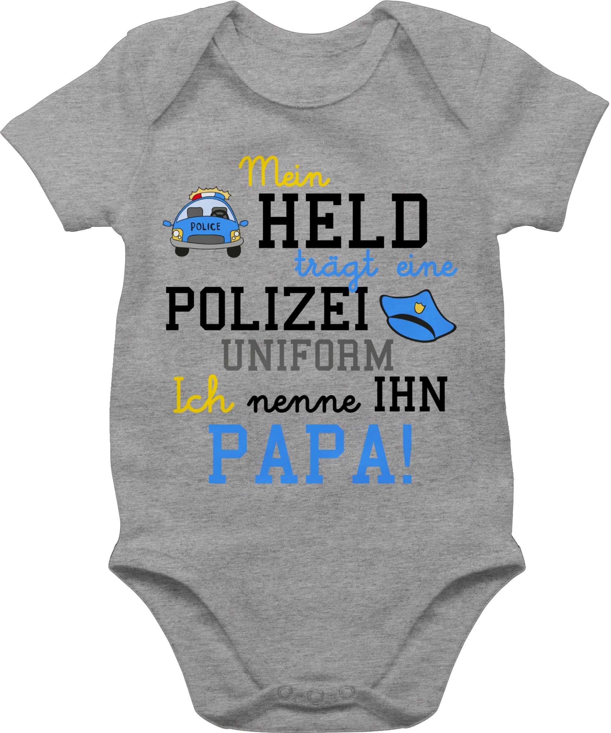 Geburt Mein Baby Sprüche Polizist eine Shirtbody Grau zur trägt Polizeiuniform meliert - 2 Held Shirtracer Geschenk