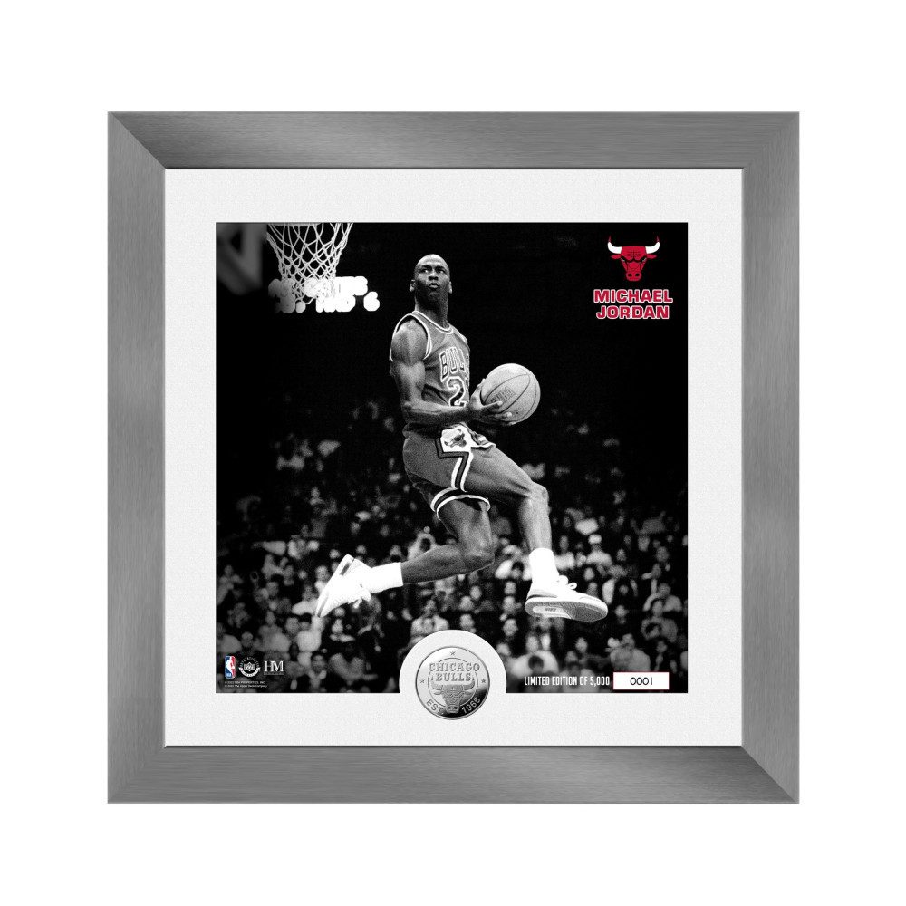 Chicago Bulls MJ B&W Reverse Dunk Silver Coin Court Photo Mint