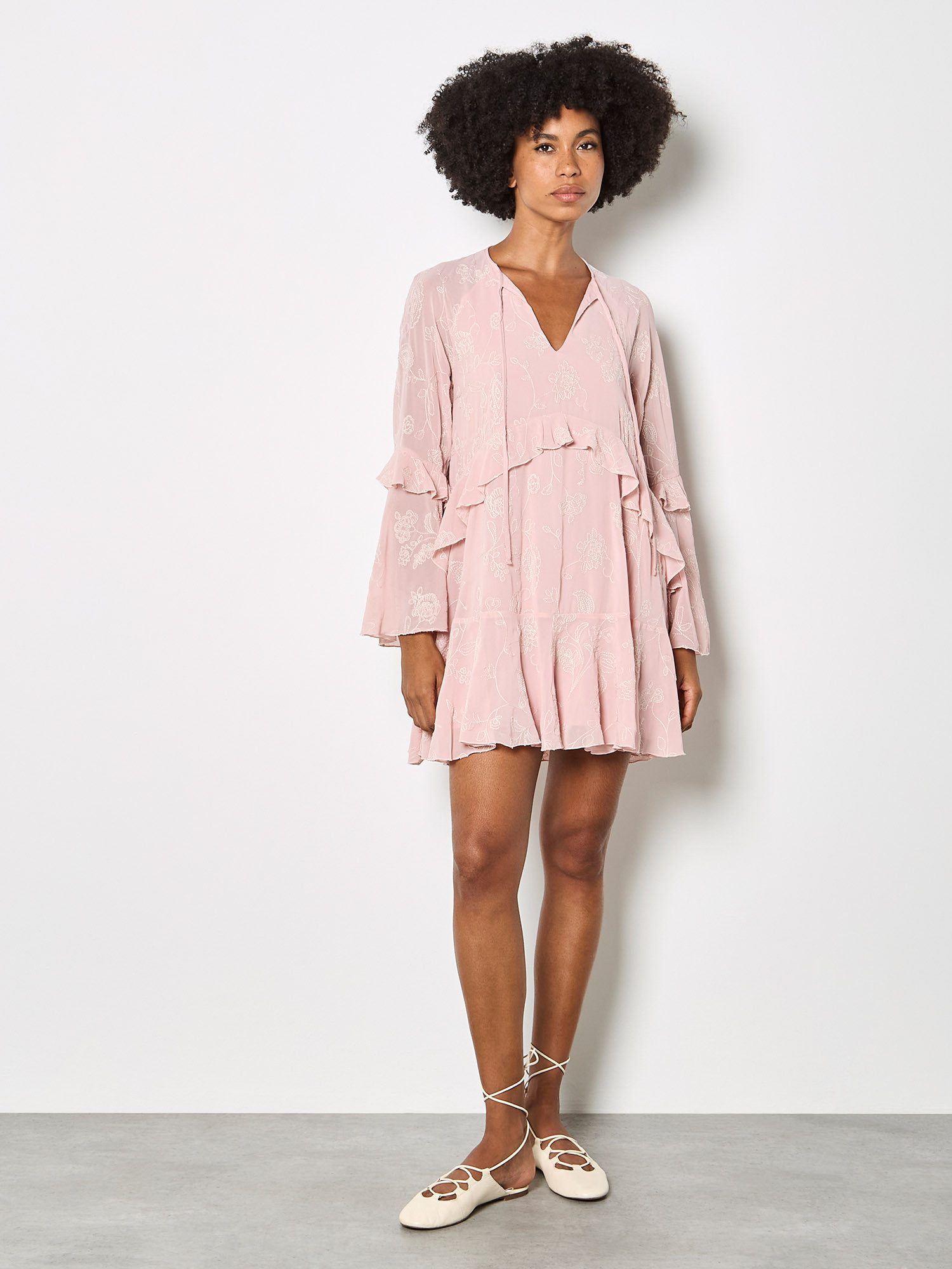 Apricot Minikleid geblümtes Chiffon-Minikleid mit Stickerei