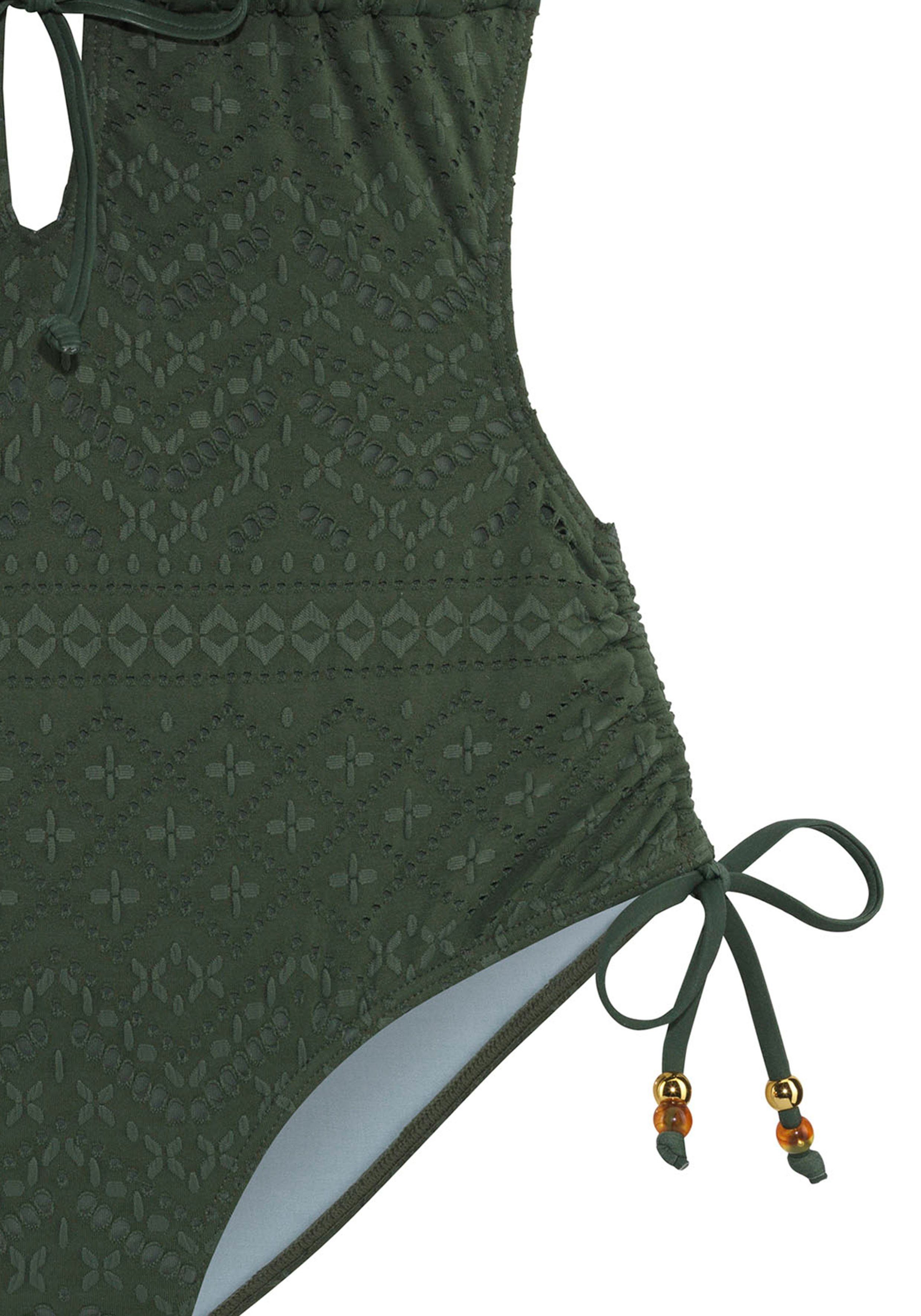 LASCANA Badeanzug Omara mit Lochstickerei