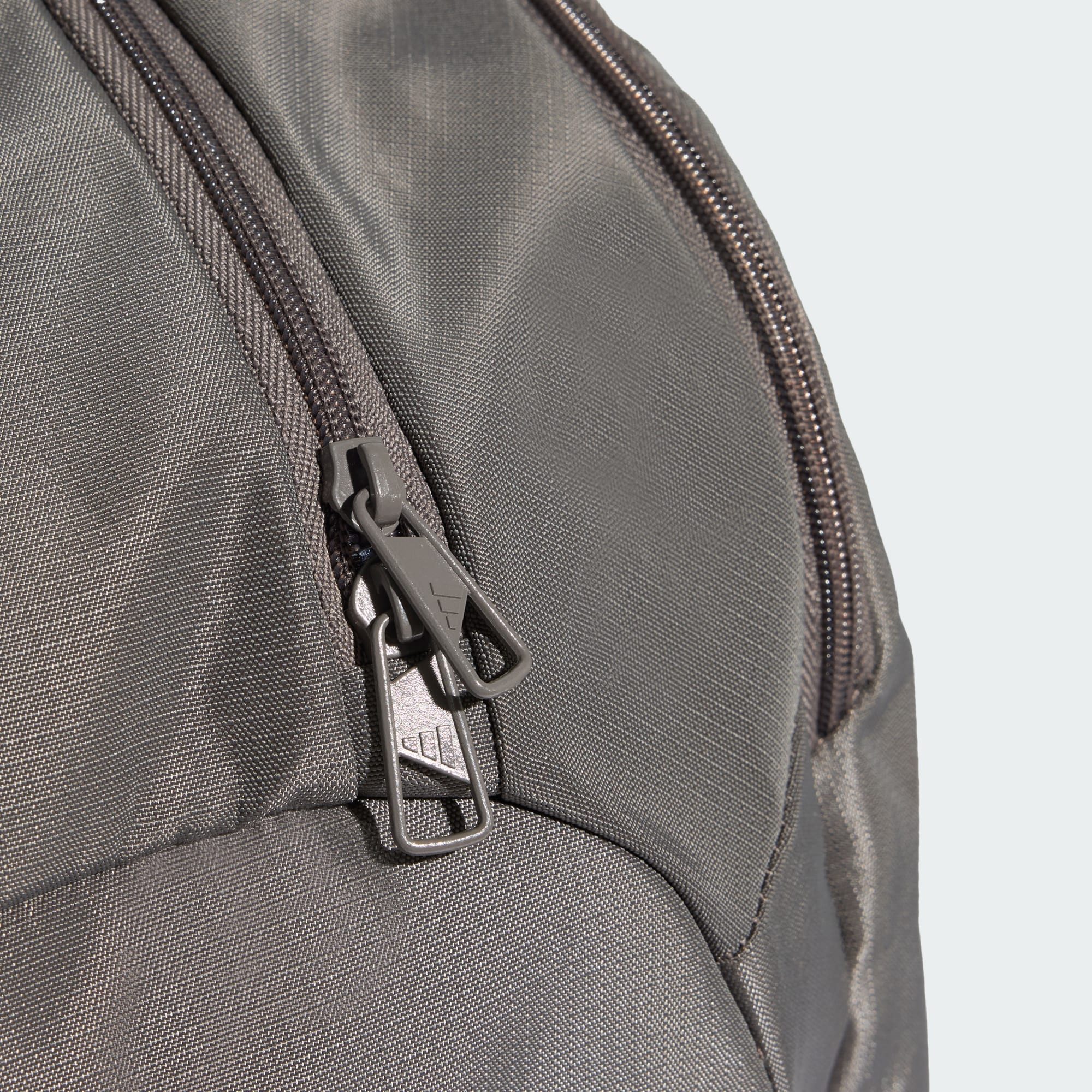 adidas Performance Reisetasche TRAINING DEFENDER DUFFELBAG MITTELGROSS (1-tlg)