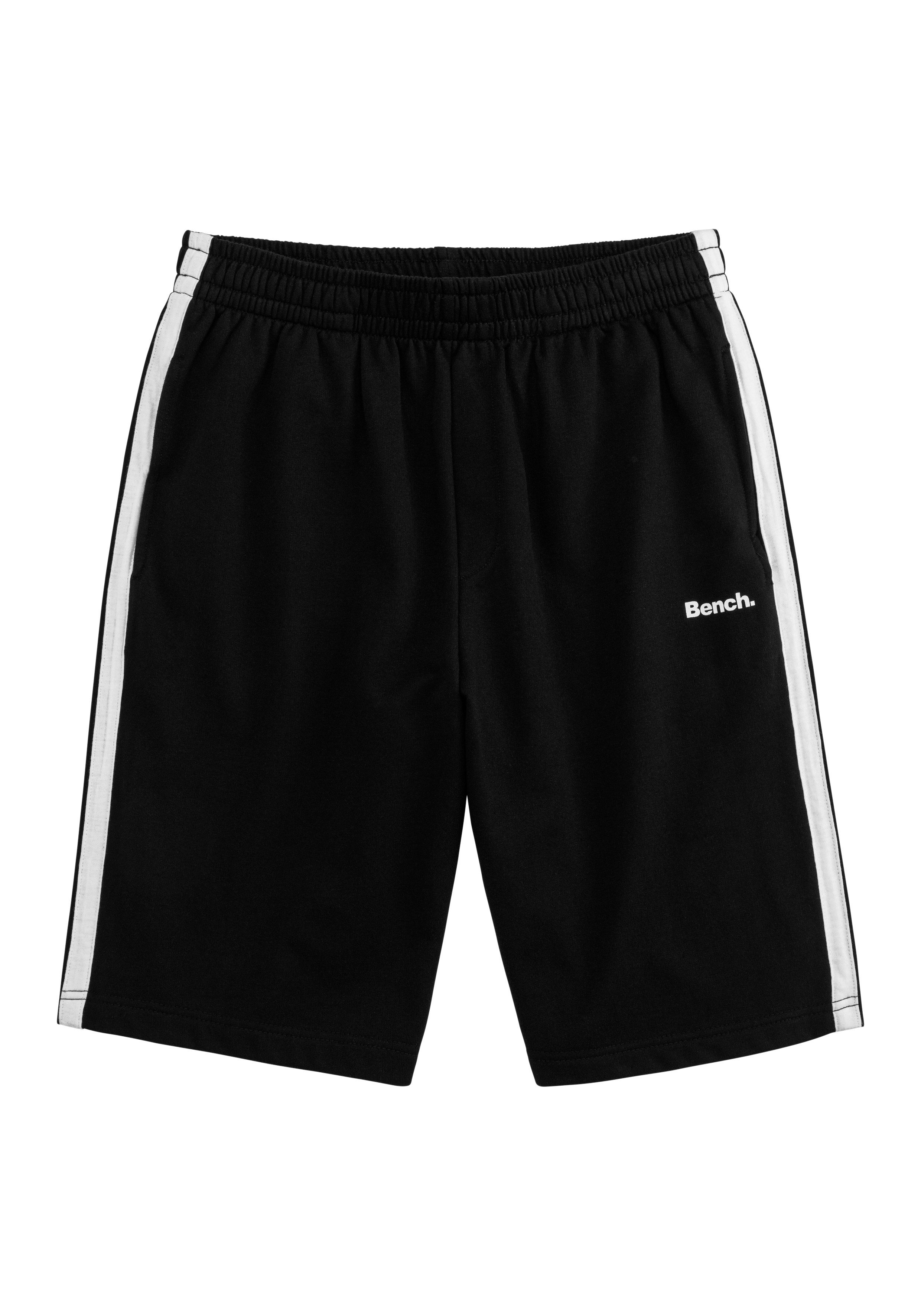 Bench. Loungewear Sweatshorts kurze Relaxshort, Jogginghose, weicher Sweat-Qualität – Bild 2 von 5