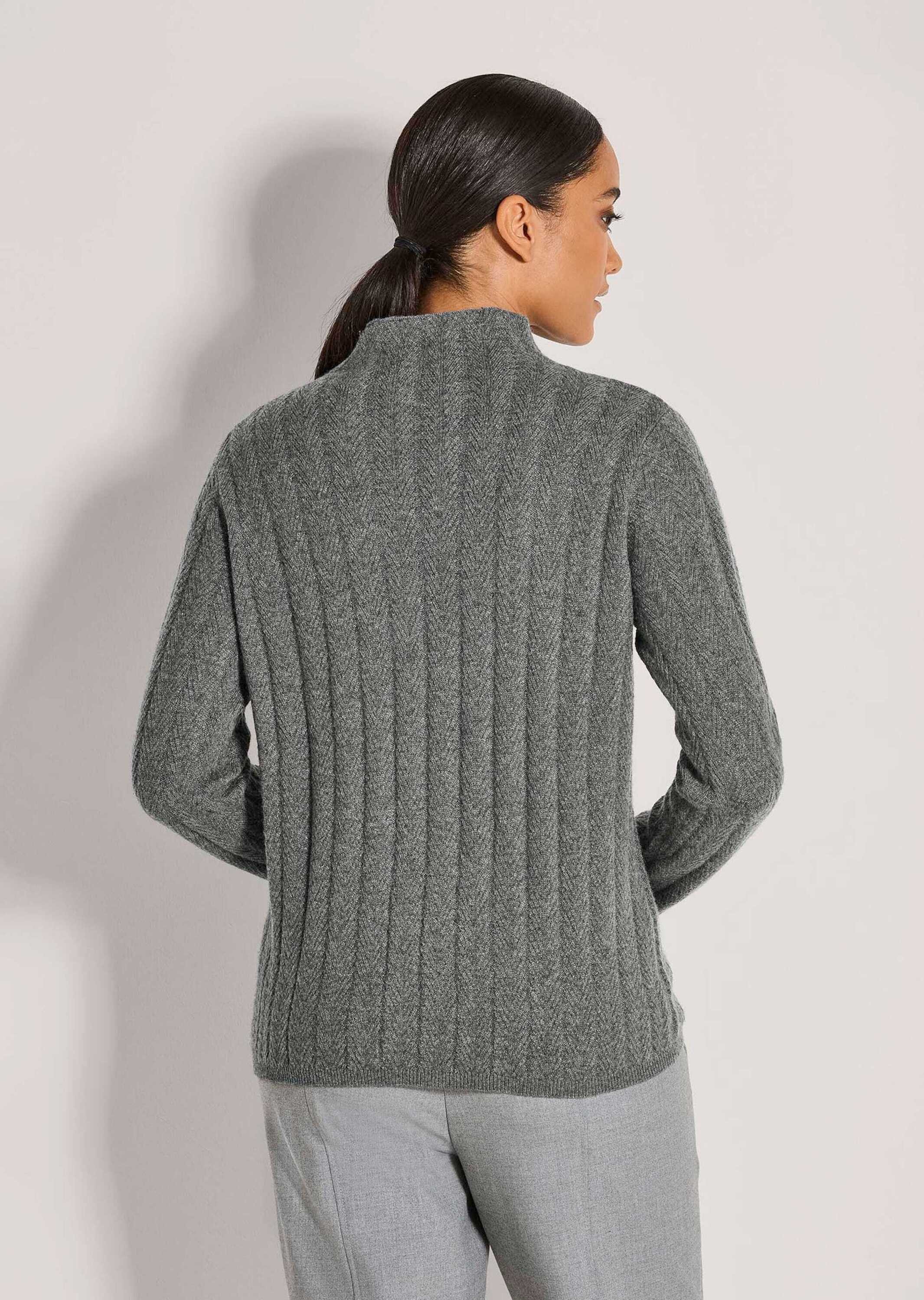MADELEINE Strickpullover Luxuriöser Strickpullover mit Stehkragen Eleganter Businesspullover mit Rippstrick und Langarm