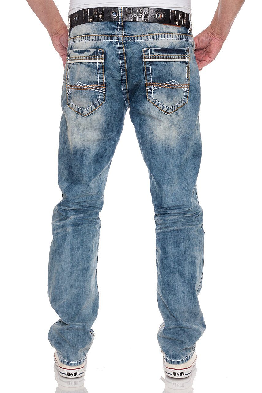 Fit mit Kontrastnähten Regular & Cipo Baxx Straight-Jeans