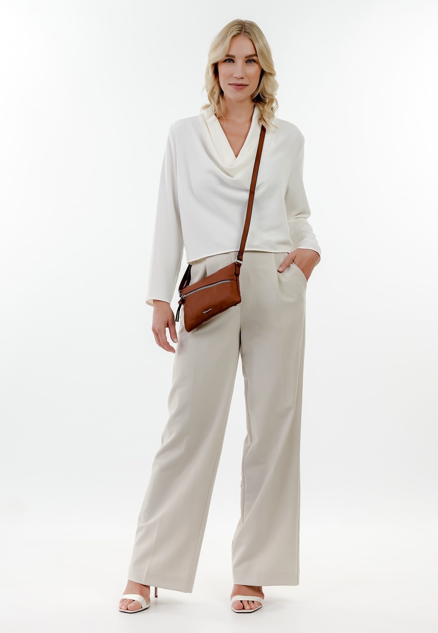 Tamaris Umhängetasche TAS Alessia, Logo Patch