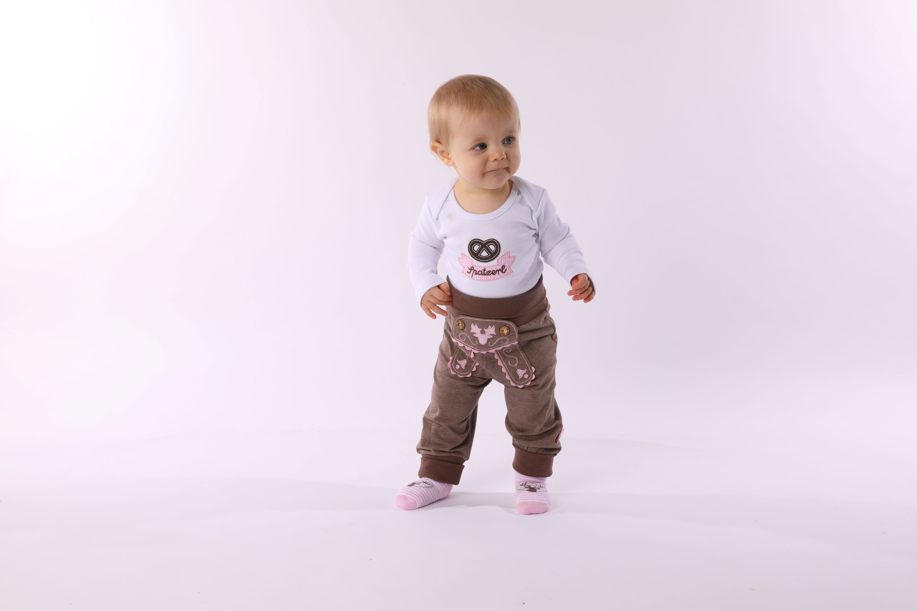 P.Eisenherz Trachtenhose Babyhose im Lederhosenstil mit Hosenbund rosa Stickerei mit elastischem