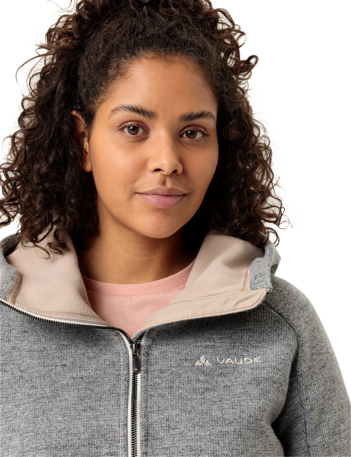 VAUDE Strickfleecejacke WOMEN'S TINSHAN COAT III für den modernen Alltag und Wandern, mit Kapuze, hoher Stehkragen