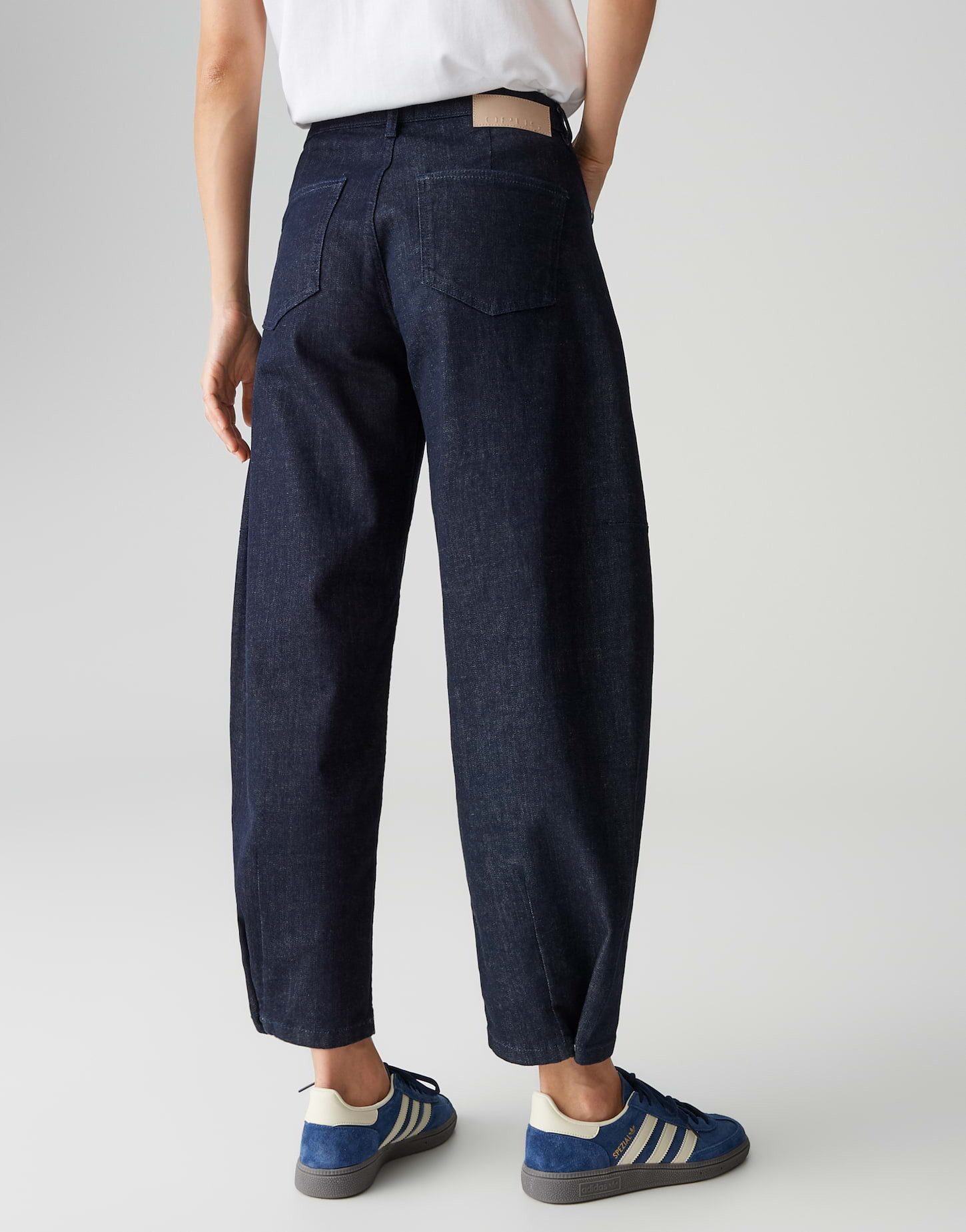 OPUS Relax-fit-Jeans LOLAH VISION Barrel aus BCI Cotton Mix Mid Rise ovales Bein, fester Griff