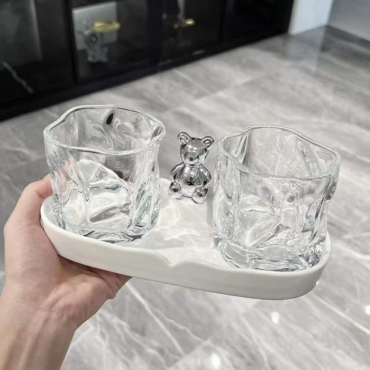 Glas, Zahnputzbecher - Waschtisch-Set ein Zwei Mundspülbecher Haushalts-Zahnputzbecher-Reinigungsset, aus Tassen elegantes götäzer Weiss Tablett + Bär