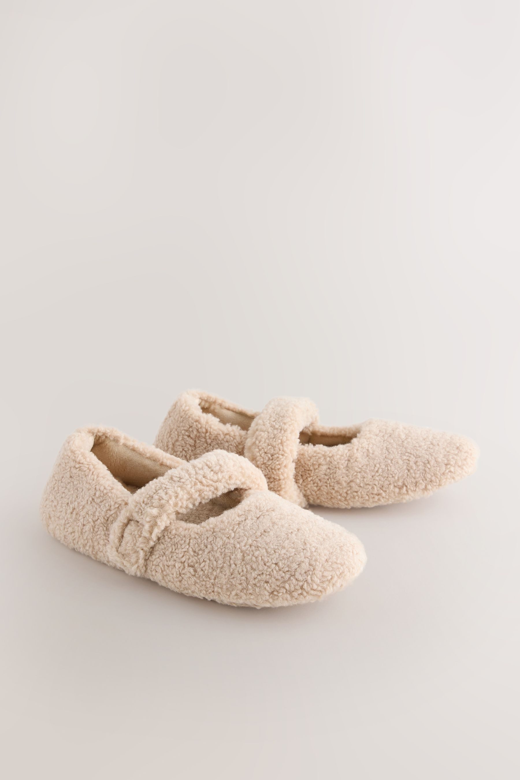 Next Ballerina-Hausschuhe aus Borg Hausschuh (1-tlg)