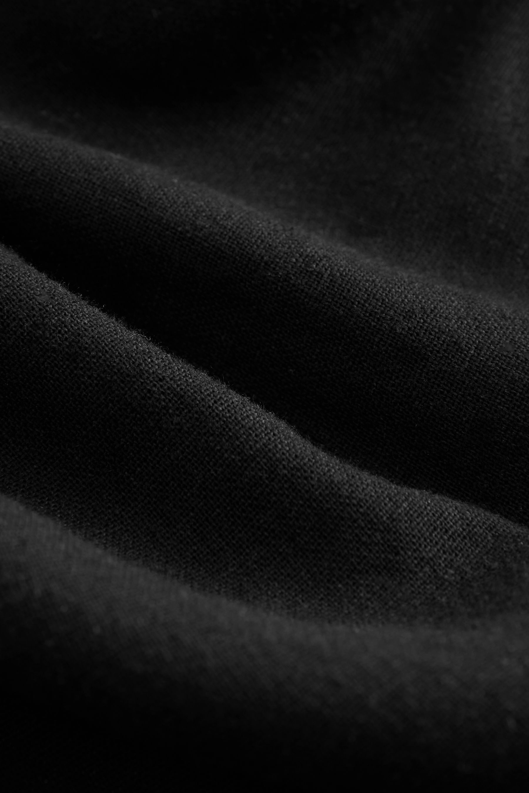 Next Minikleid Ärmelloses, tailliertes Minikleid, U-Ausschnitt (1-tlg)