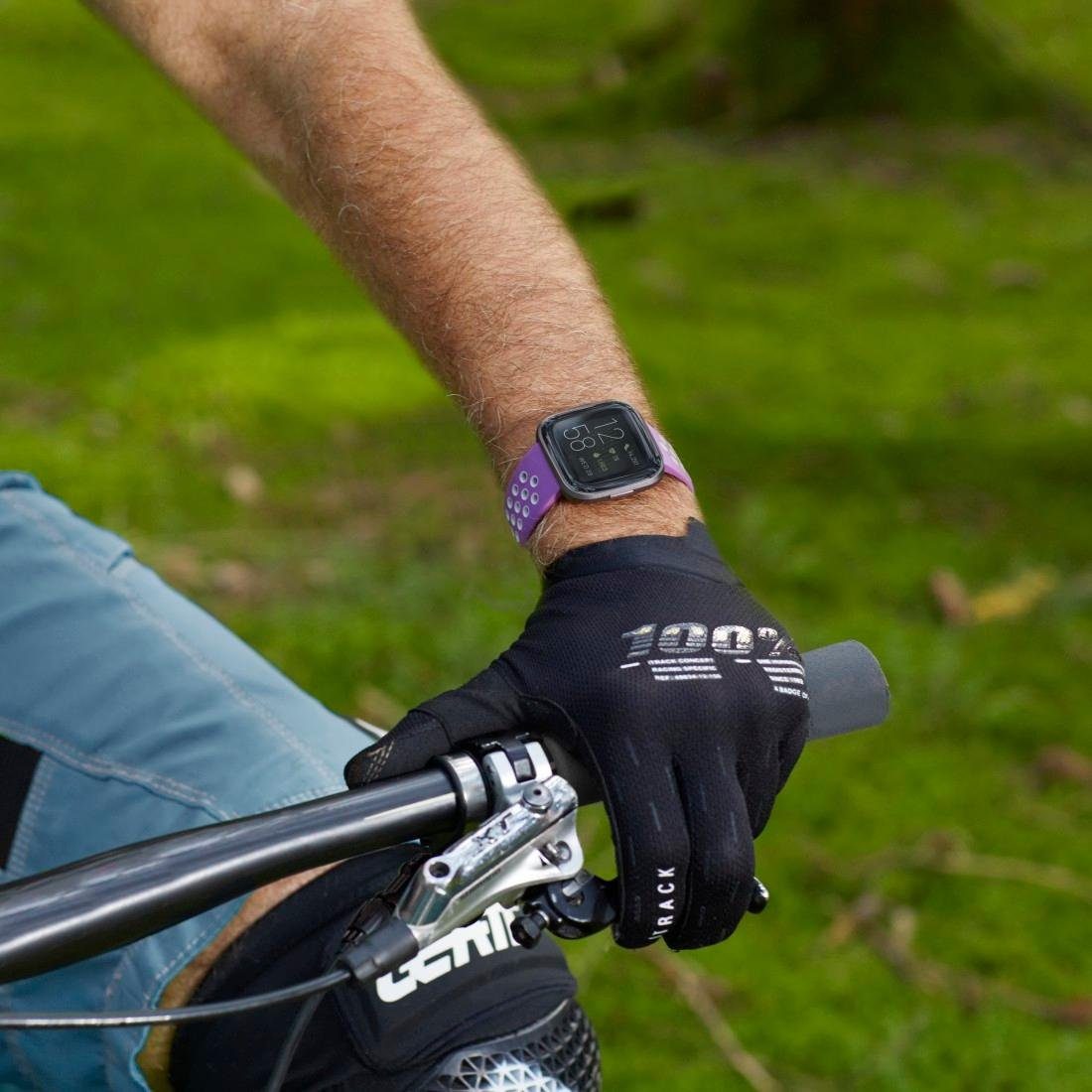 Fitbit Lite, atmungsaktives Versa Smartwatch-Armband Ersatzarmband 22mm 2/Versa/Versa lila Hama