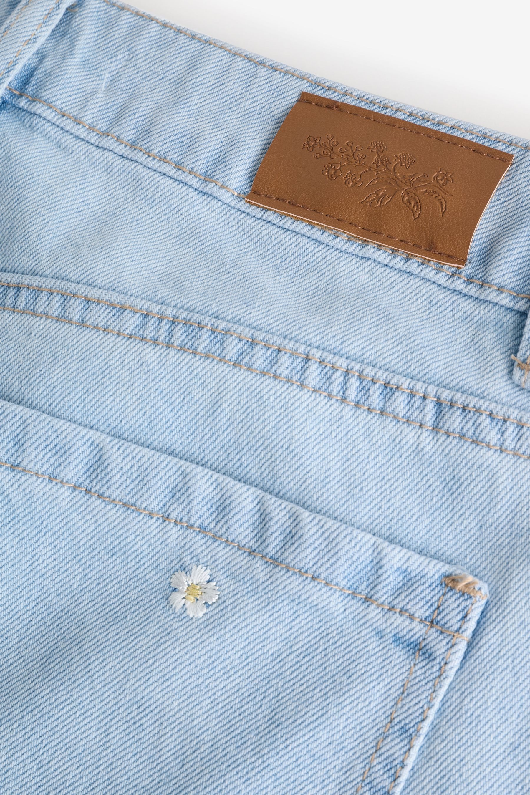 LAURA ASHLEY Straight-Jeans Laura Ashley Jeans mit geradem Bein und Stickerei (1-tlg) – Bild 4 von 5