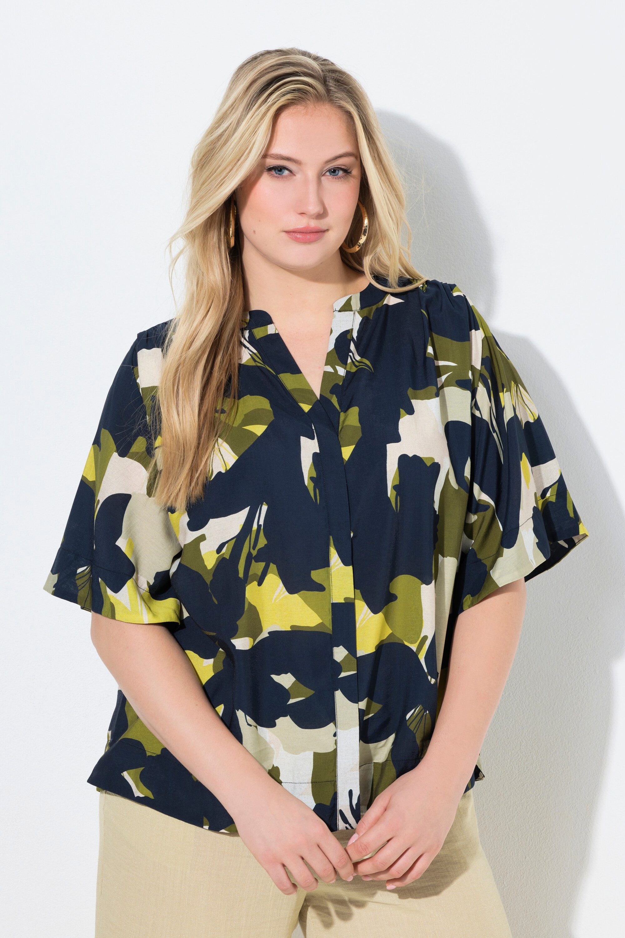 Ulla Popken Tunika Bluse Oversized Tunika-Ausschnitt Halbarm