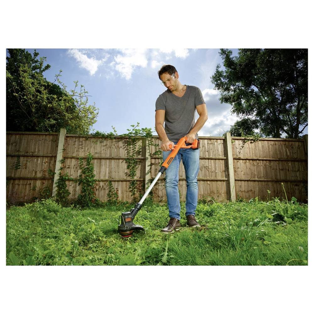 Black + Decker Akku-Rasentrimmer Akku Akku-Rasentrimmer inkl. Akku, inkl. Ladegerät, Höhenverstellbarer, inkl. Akku, inkl. Ladegerät, Höhenverstellbarer Griff