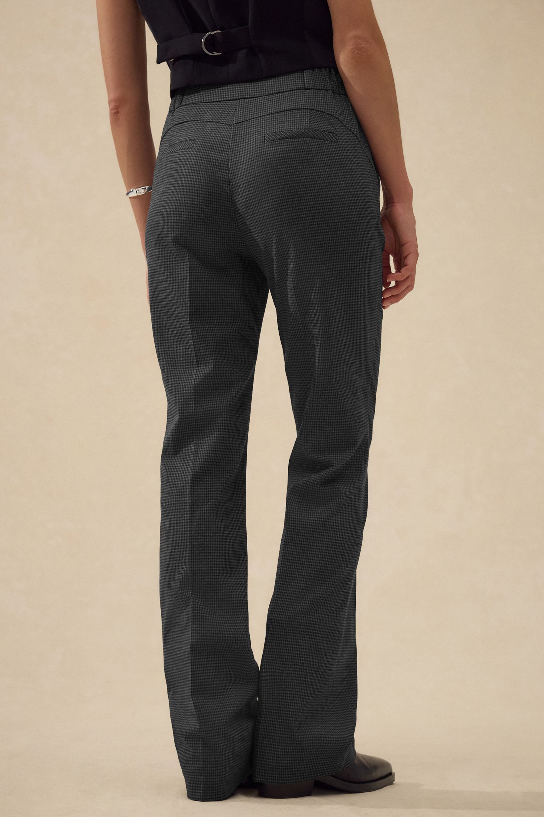 Next Bootcuthose Tailored Fit, formende Bootcut-Hose, Kurzgröße (1-tlg) günstig online kaufen