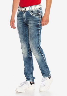 Cipo & Baxx Bequeme Jeans mit dezenten Nähten in Straight Fit