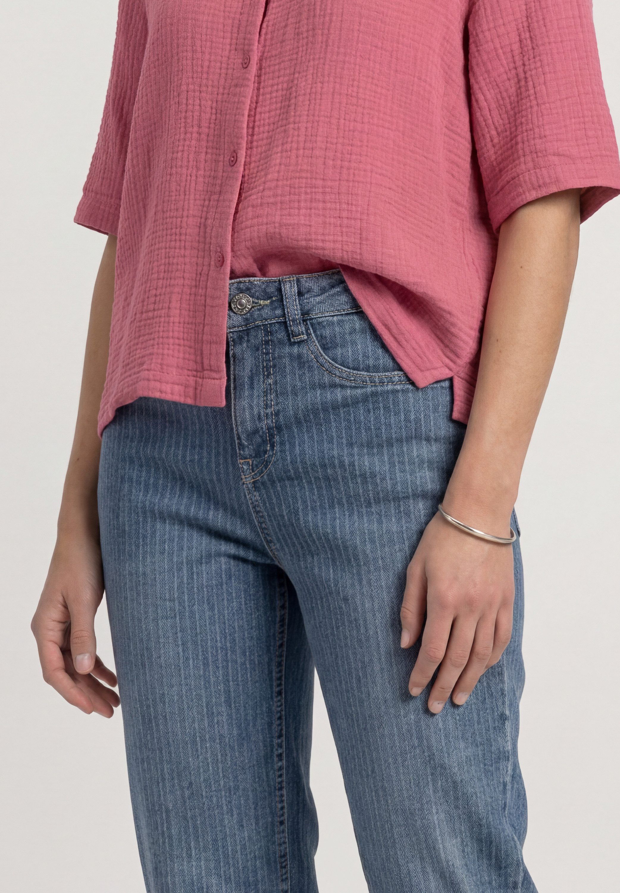 STREET ONE Loose-fit-Jeans Style Karlie mit Barrel Legs und Steifen-Optik
