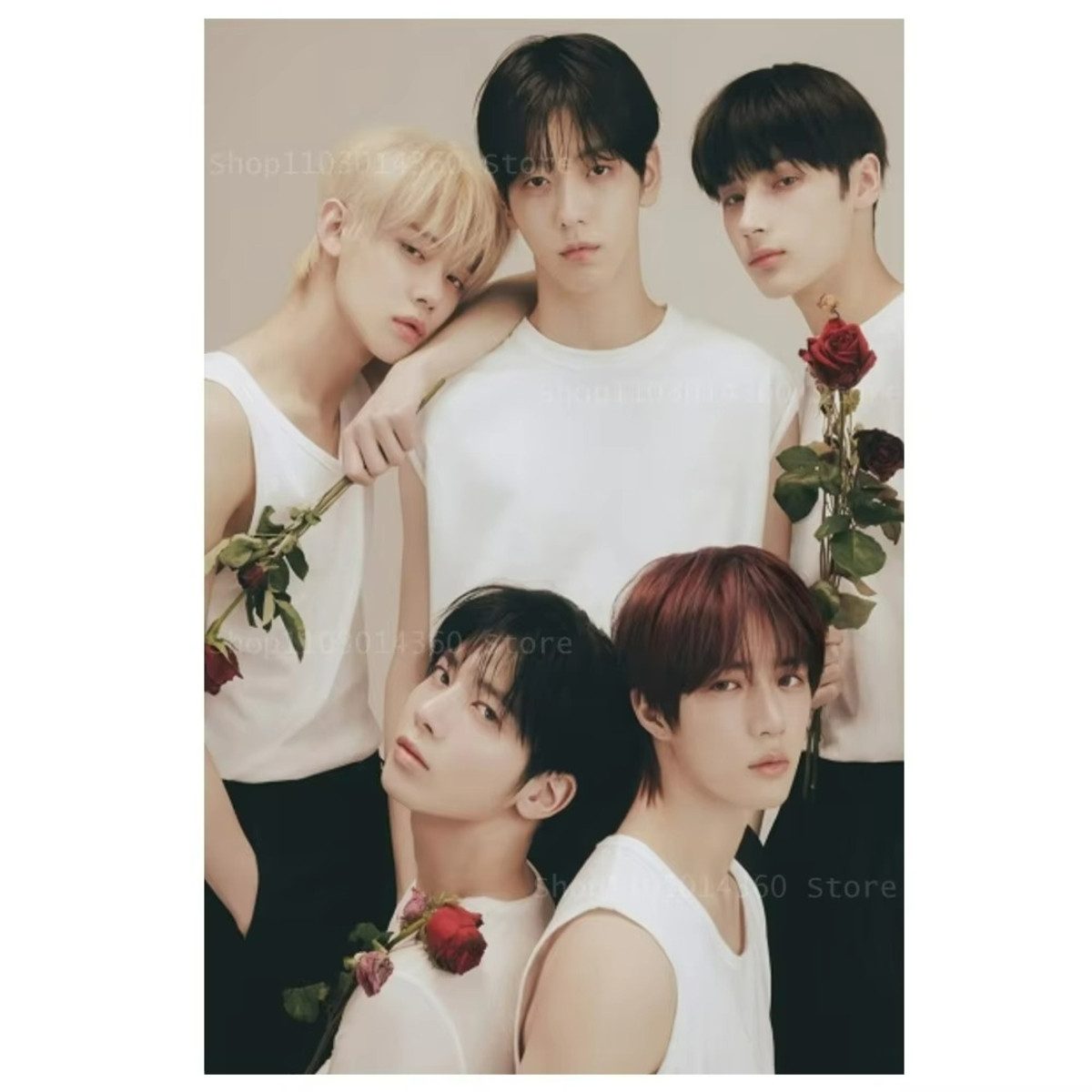 TPFLiving Kunstdruck (OHNE RAHMEN) Poster - Leinwand - Wandbild, Leinwandgemälde der berühmten koreanischen K-Pop-Truppe Boygroup (Leinwandbild XXL), Farben: Schwarz, Blau, Weiß, Braun, Rot, Gelb - Größe: 20x30cm