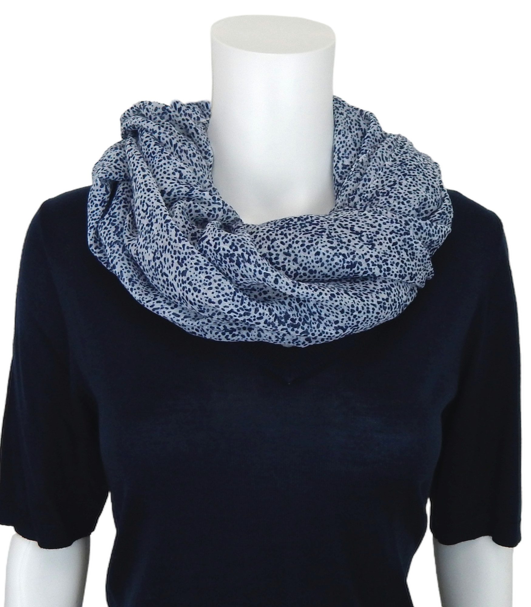 Ella Jonte Loop, leichter Rundschal in 2 Farben orange oder blau offwhite günstig online kaufen