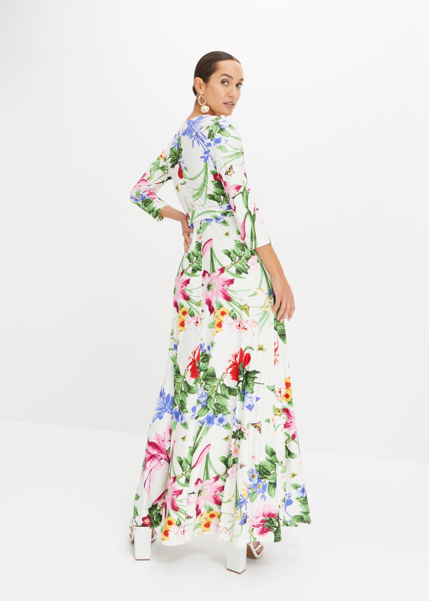 bonprix Maxikleid mit 3/4-Ärmeln, taillierte Passform, aus Polyester und Elasthan