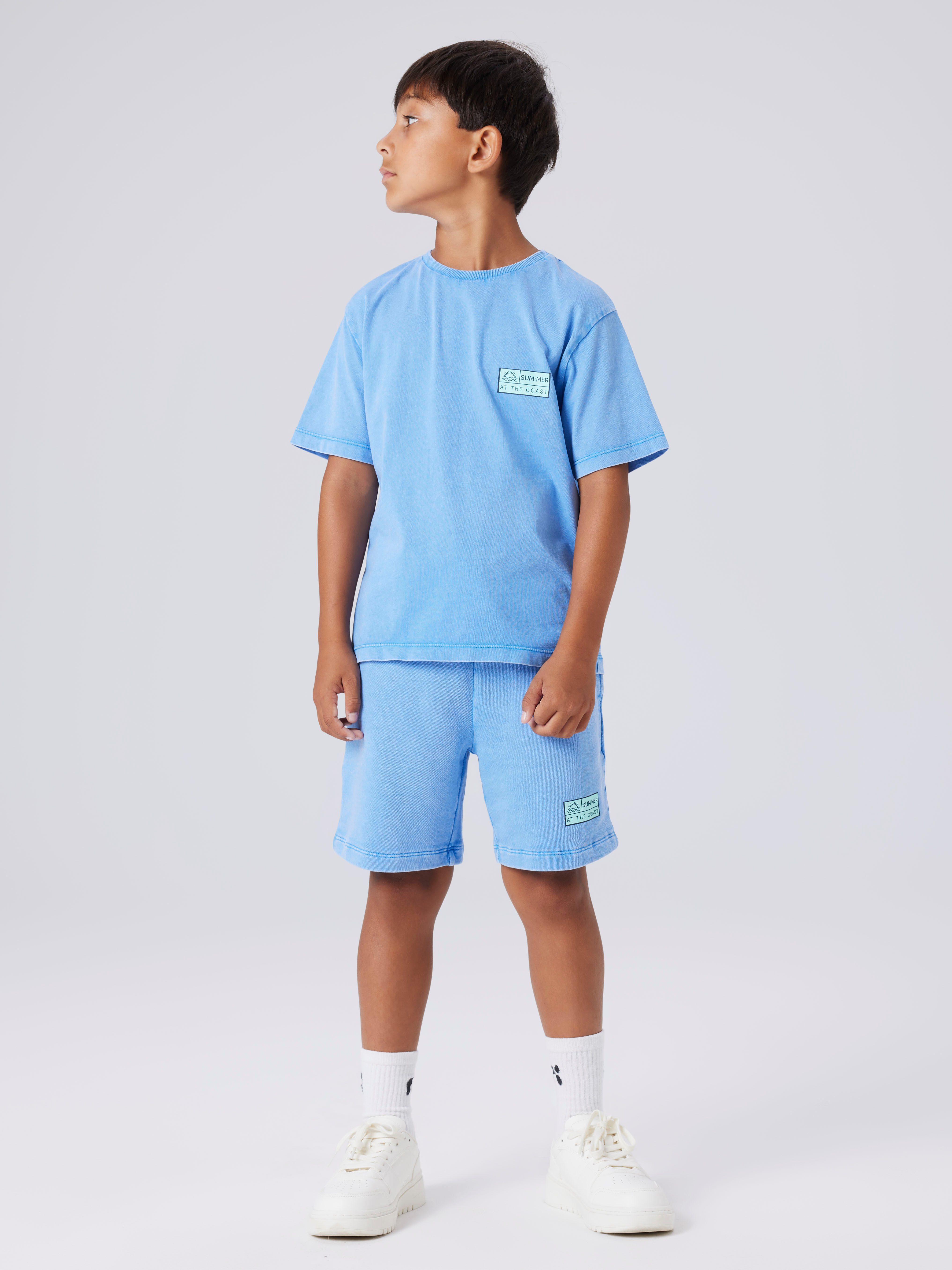 Name It Sweatshorts NKMFANDEL SWEAT SHORTS UNB NOOS Baumwolle, elastisches und verstellbares Bündchen, mit Aufdruck