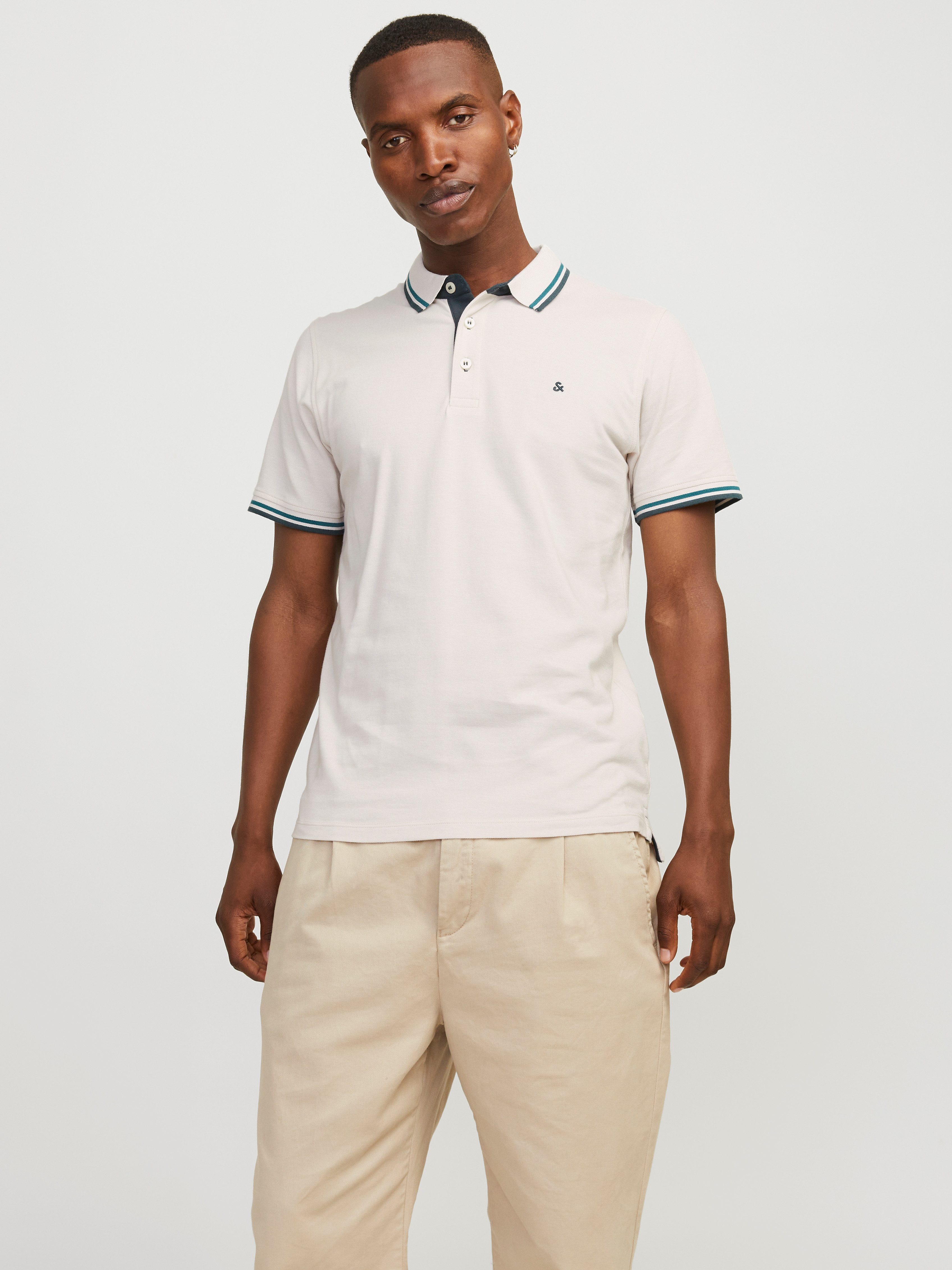 Jack & Jones Poloshirt JJEPAULOS POLO SS NOOS mit Logo Stickerei günstig online kaufen