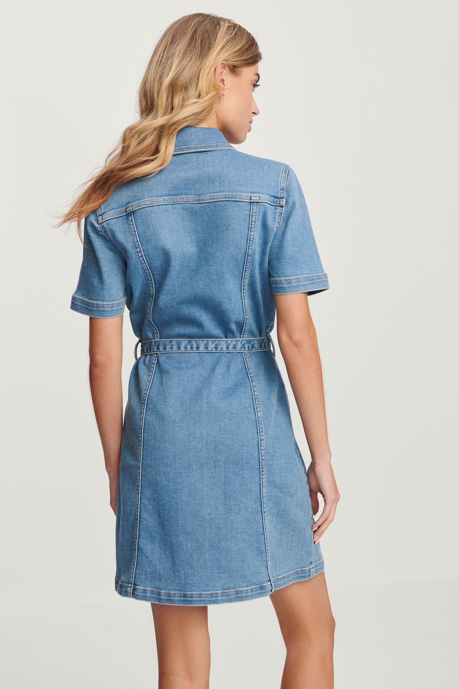 Next Jeanskleid Jeanshemdkleid mit Gürtel (1-tlg)